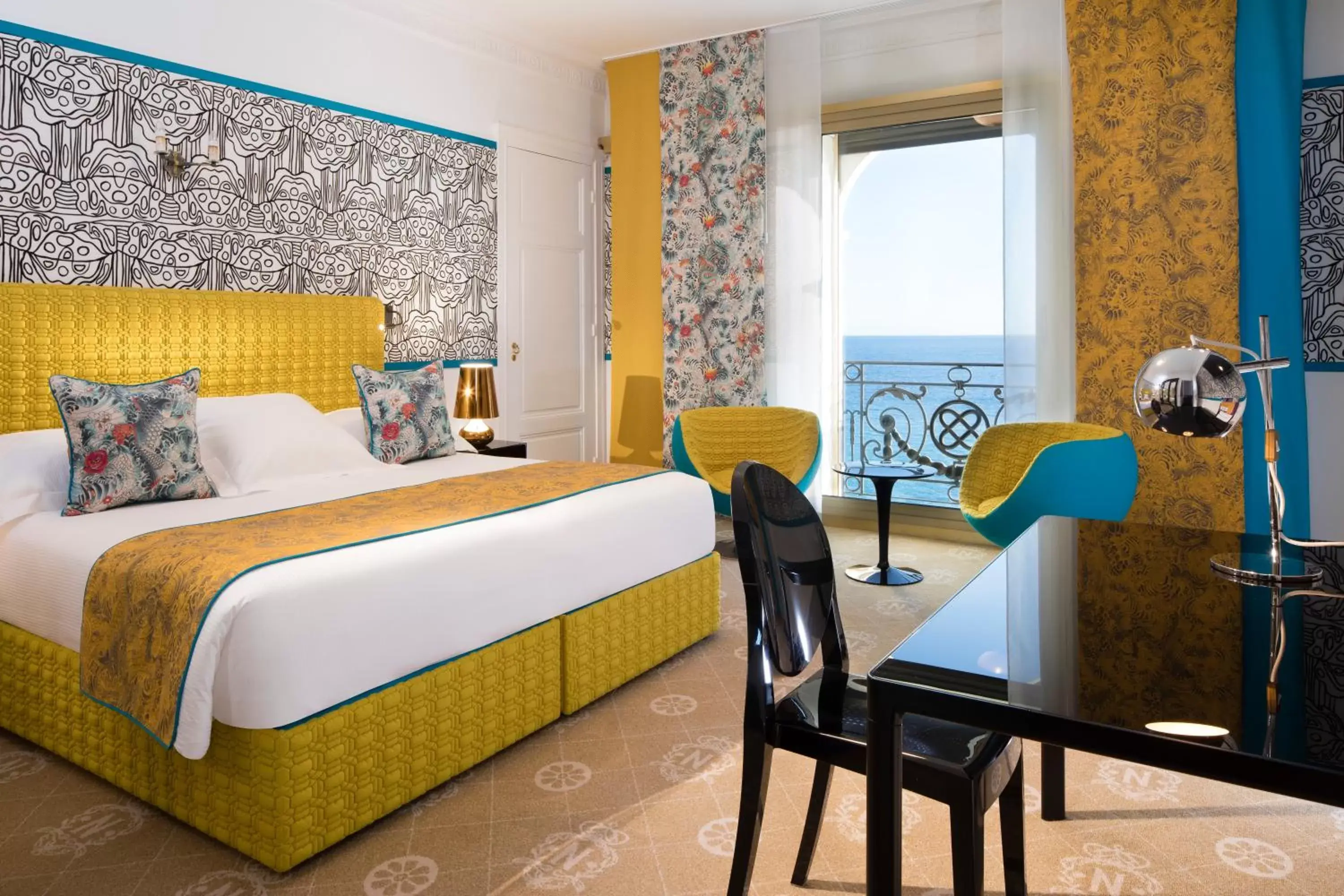 Deluxe Double Room with Sea View in Hotel Le Negresco