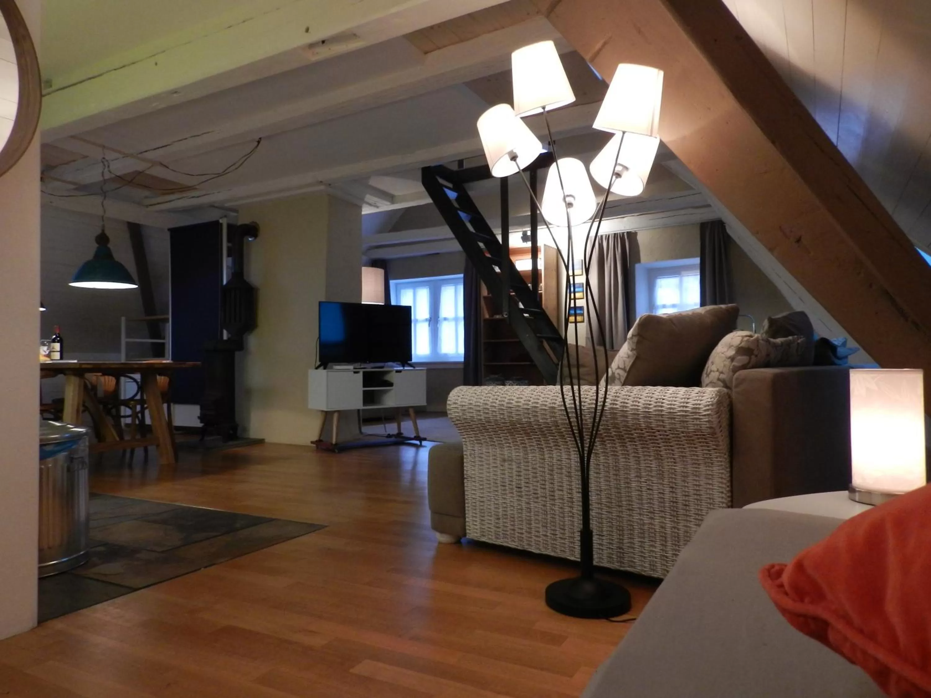 Photo of the whole room in Blue Wall BnB