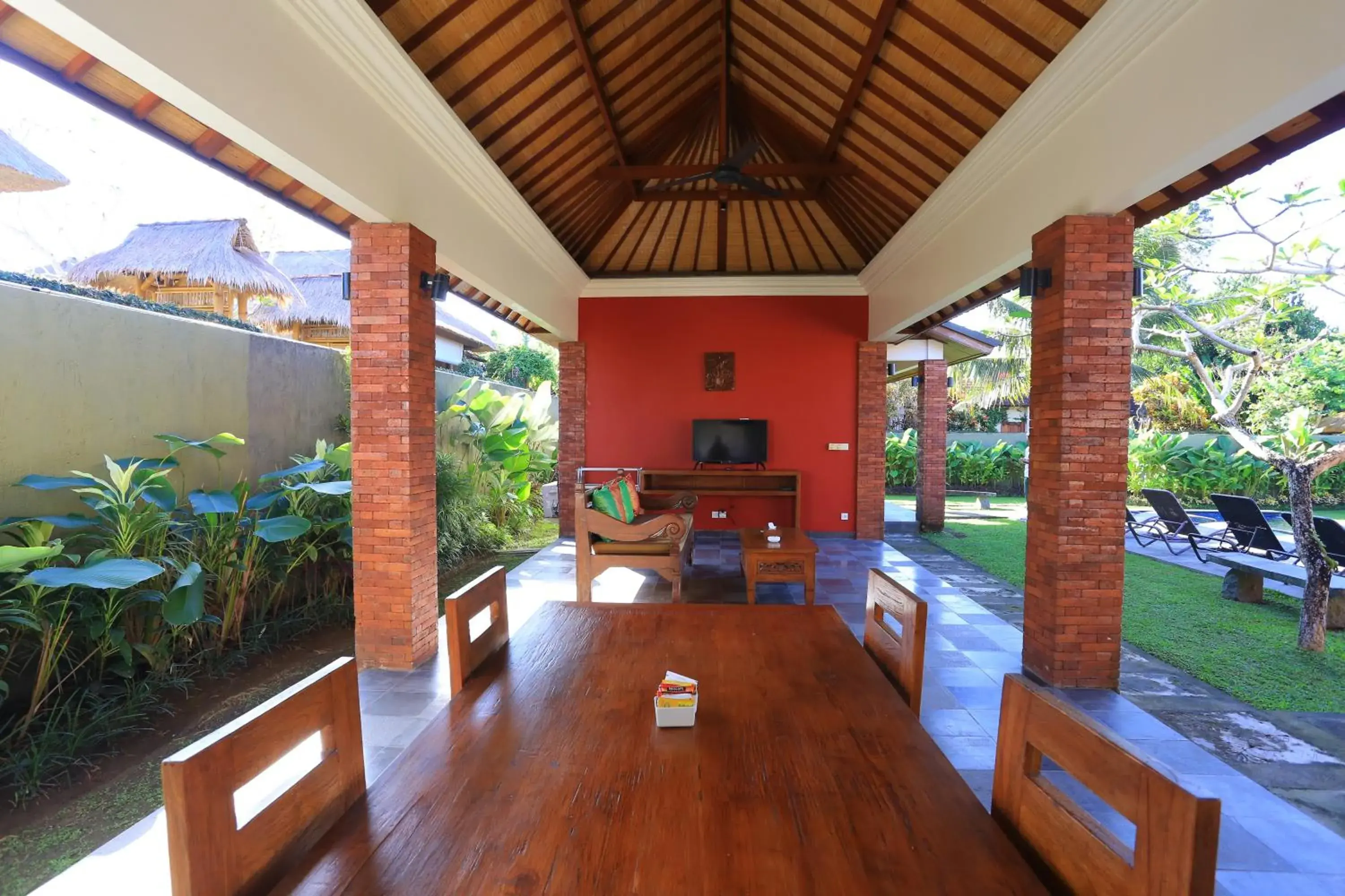 Balcony/Terrace in Ubud Heaven Sayan Villa