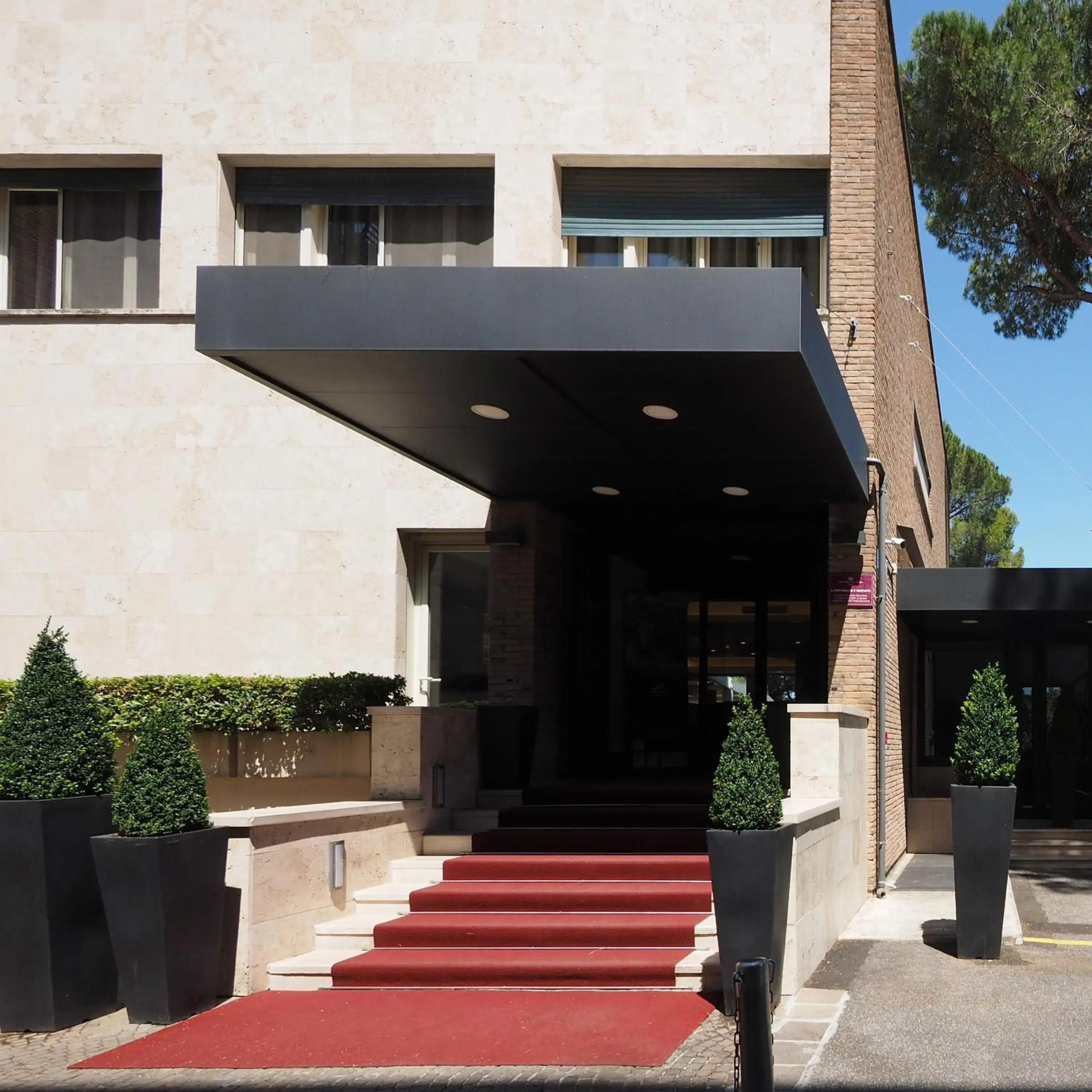 Facade/entrance in Hotel Villa Maria Regina