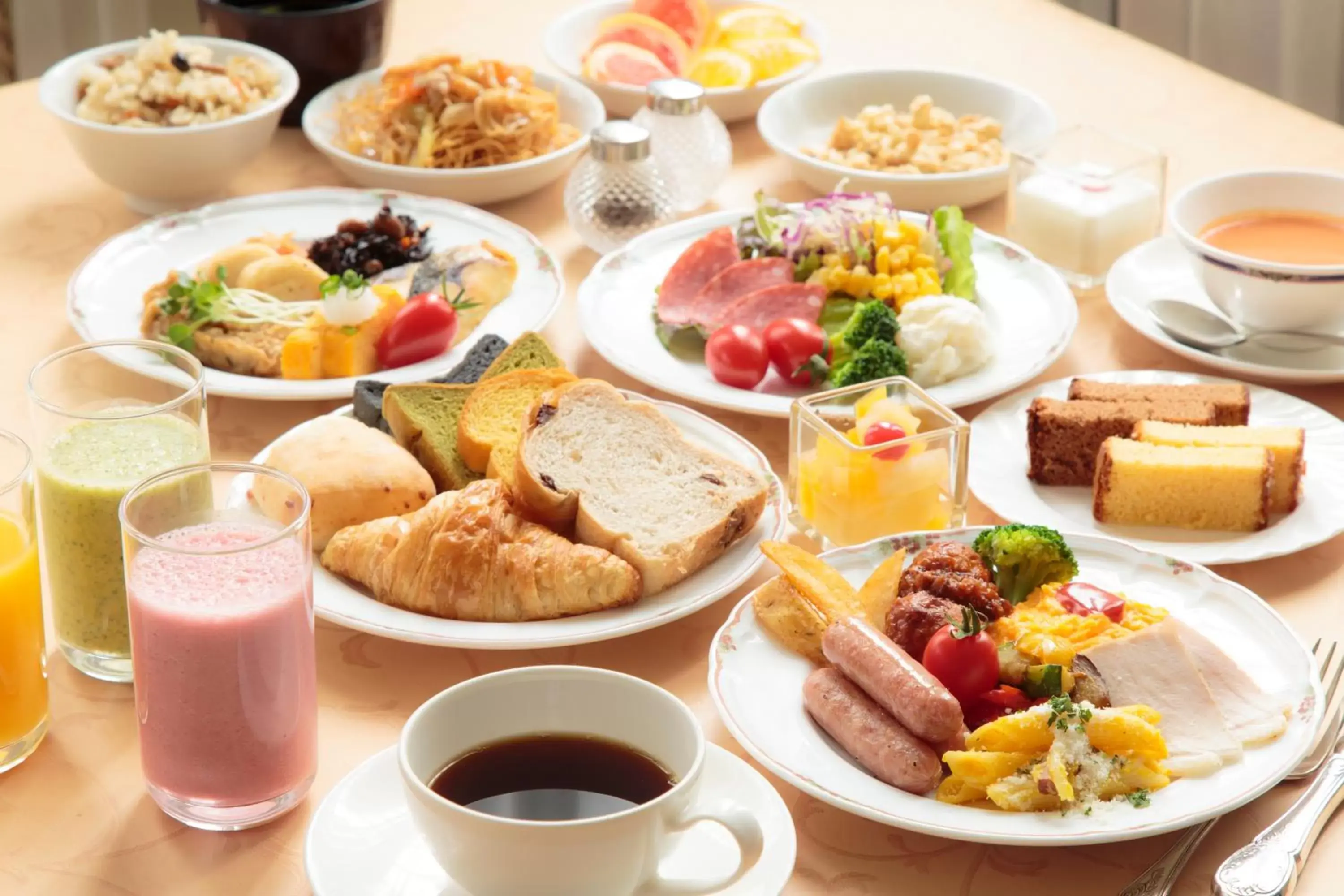 Buffet breakfast in Hotel Monterey Nagasaki