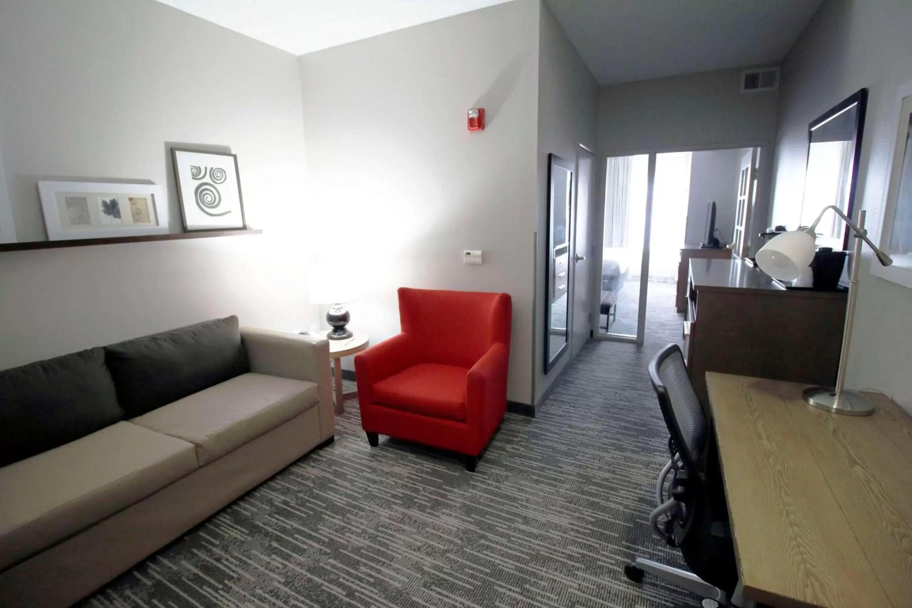 Photo of the whole room, Seating Area in Country Inn & Suites by Radisson, Council Bluffs, IA