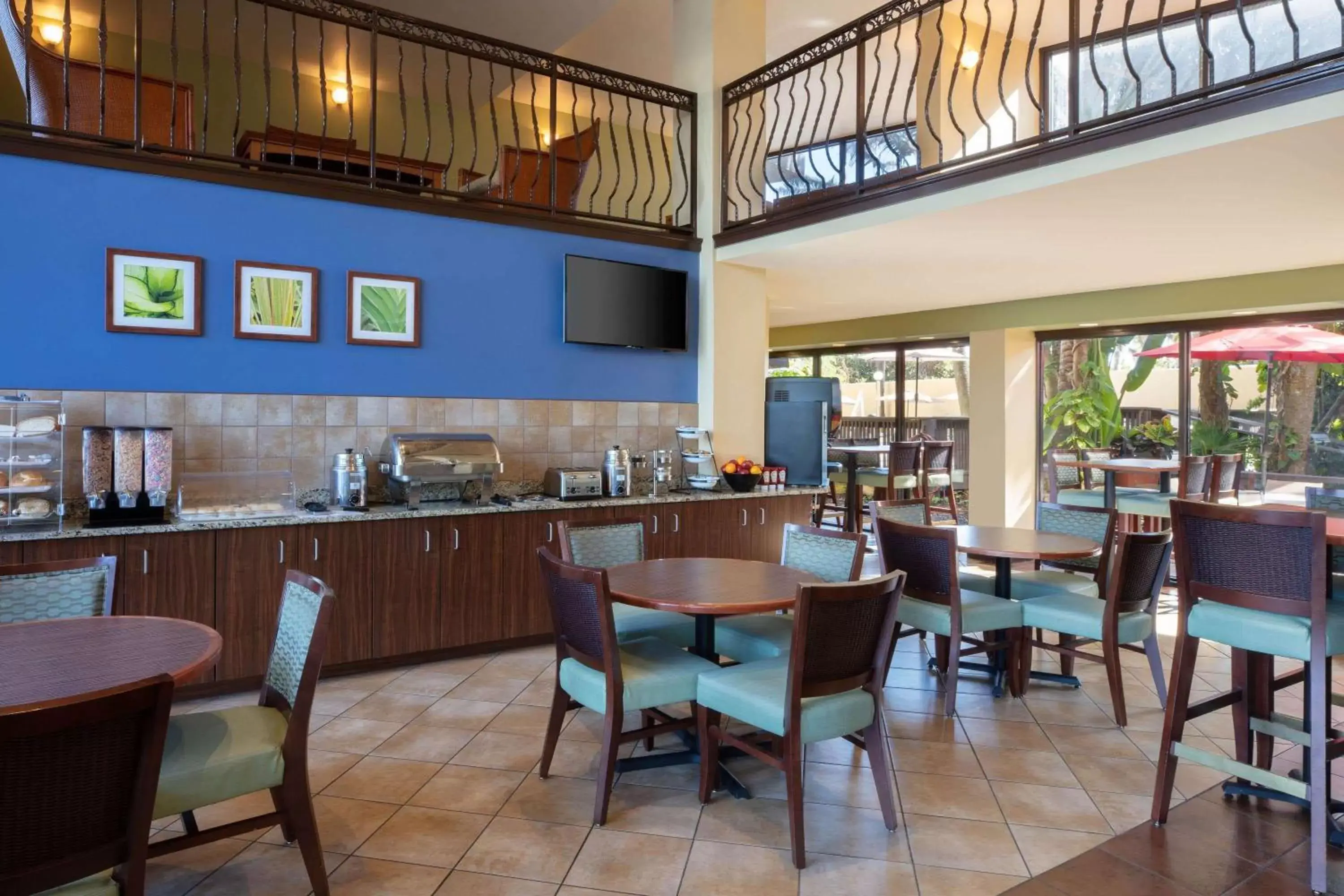 Restaurant/Places to Eat in La Quinta by Wyndham Cocoa Beach Oceanfront