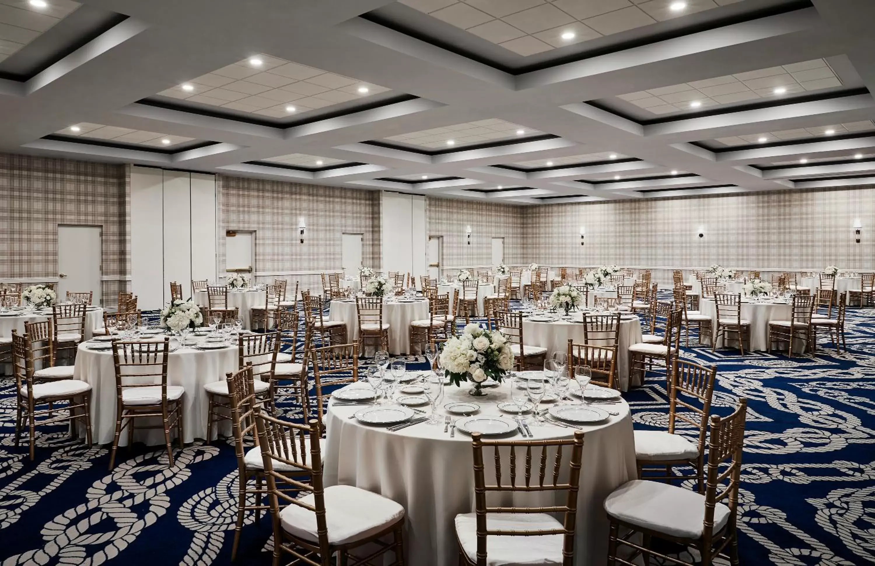 Banquet/Function facilities, Restaurant/Places to Eat in Graduate Annapolis