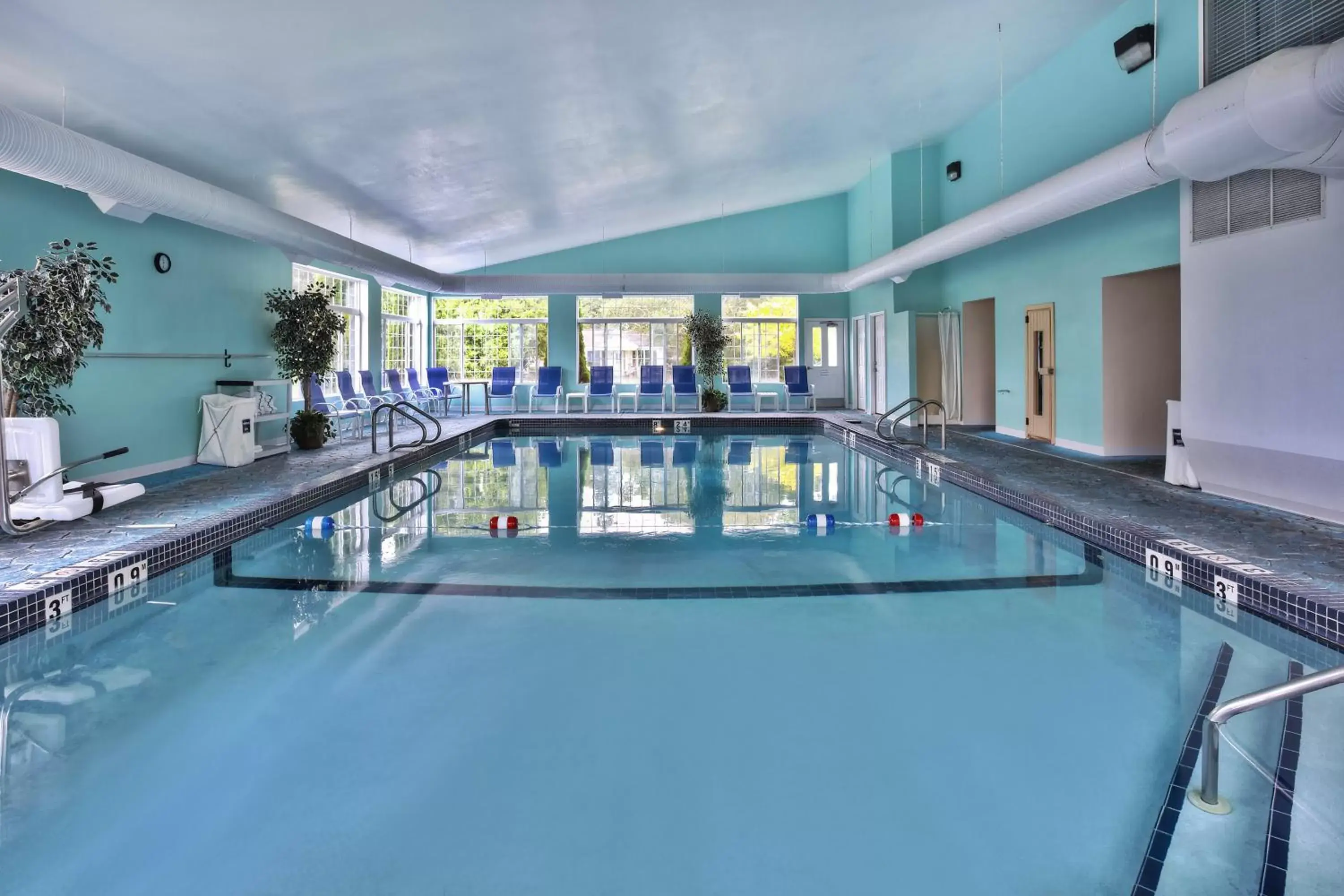 Swimming pool in Holiday Inn Express Mackinaw City by IHG Swimming pool in Holiday Inn Express Mackinaw City by IHG