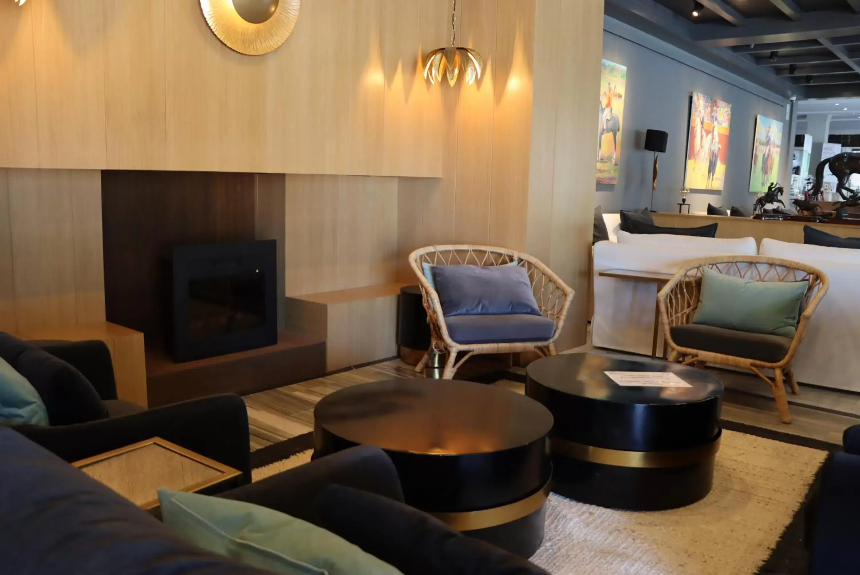 Communal lounge/ TV room, Lounge/Bar in Hotel Jerez & Spa