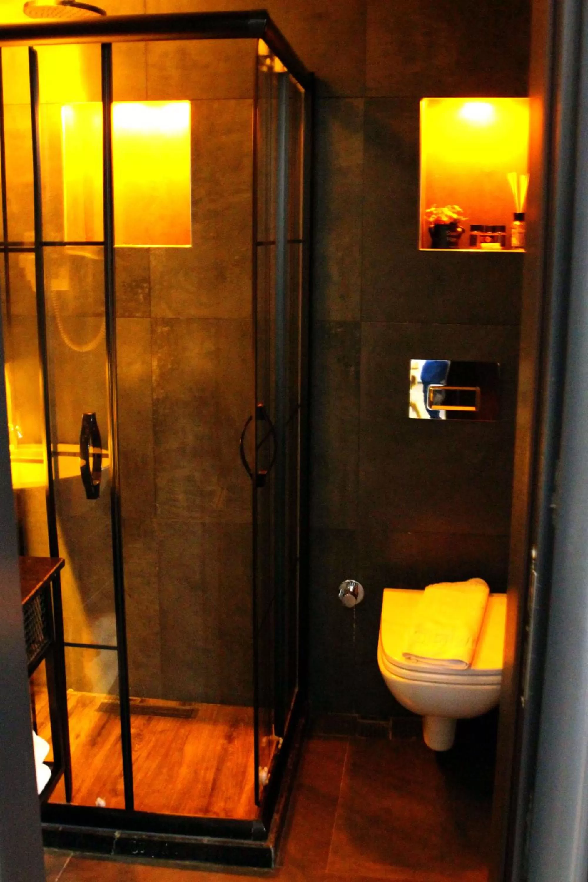 Shower in Istanbul Fair Hotel