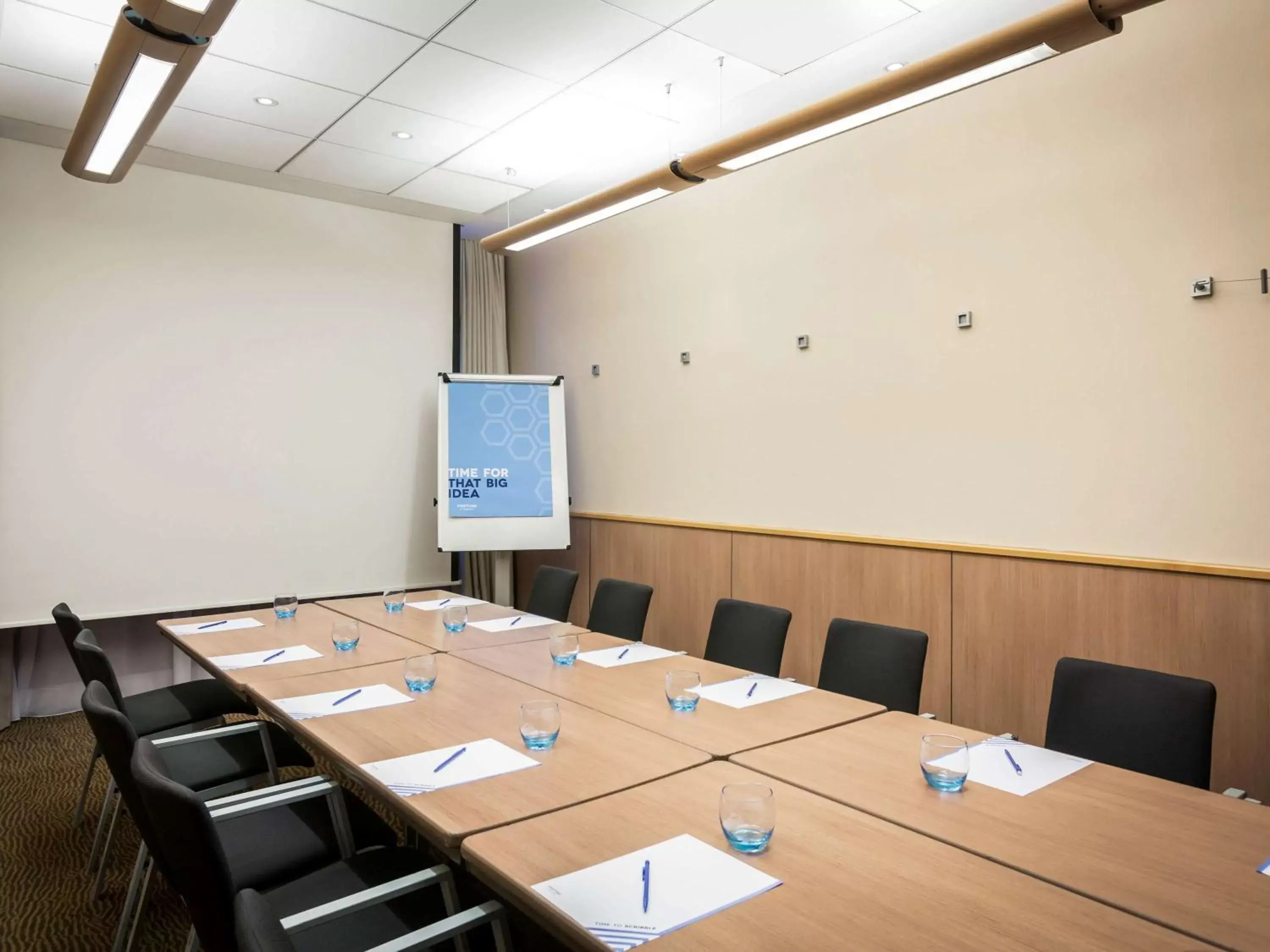 On site, Business Area/Conference Room in Novotel Reading Centre