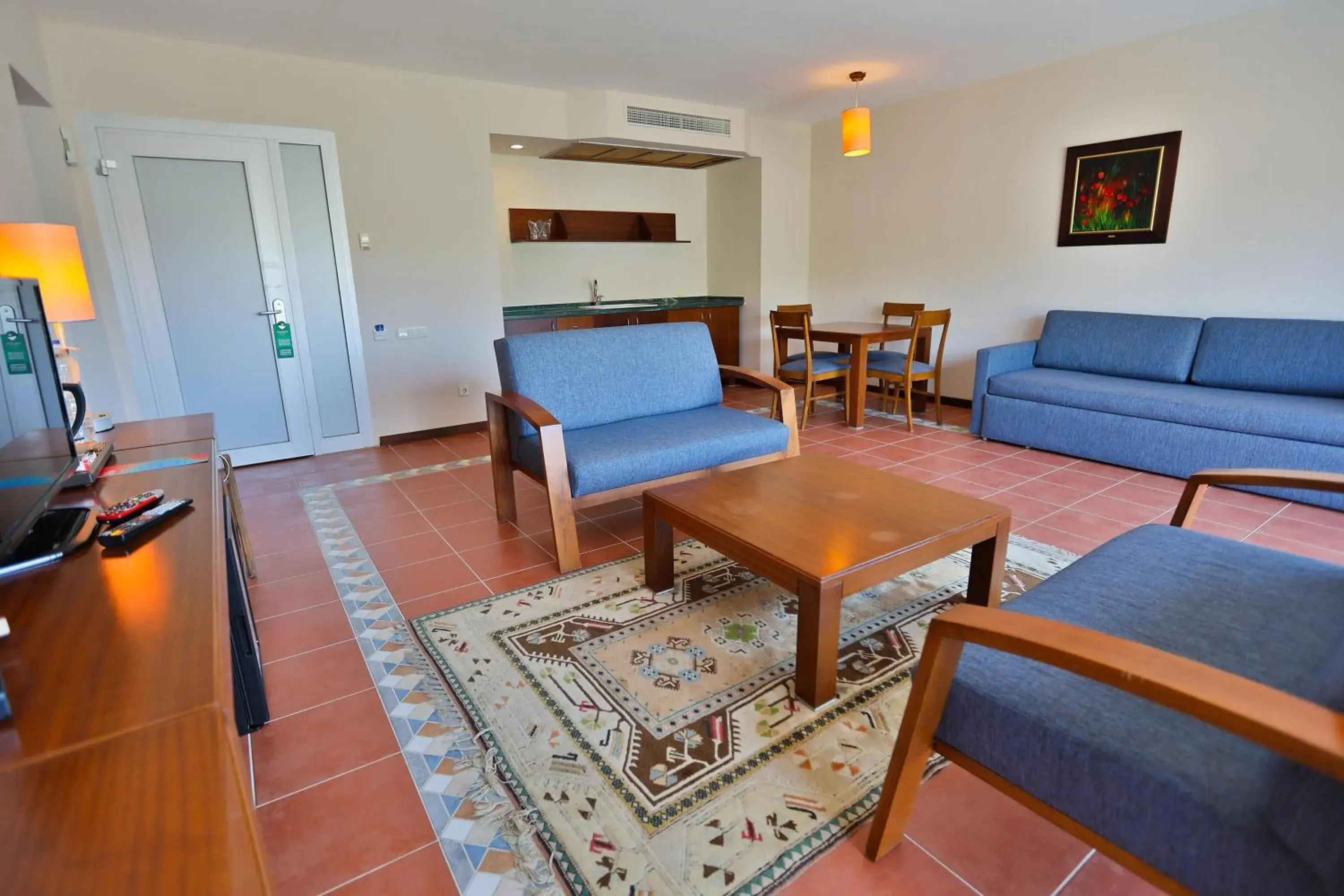 Living room, Seating Area in Happy Hotel