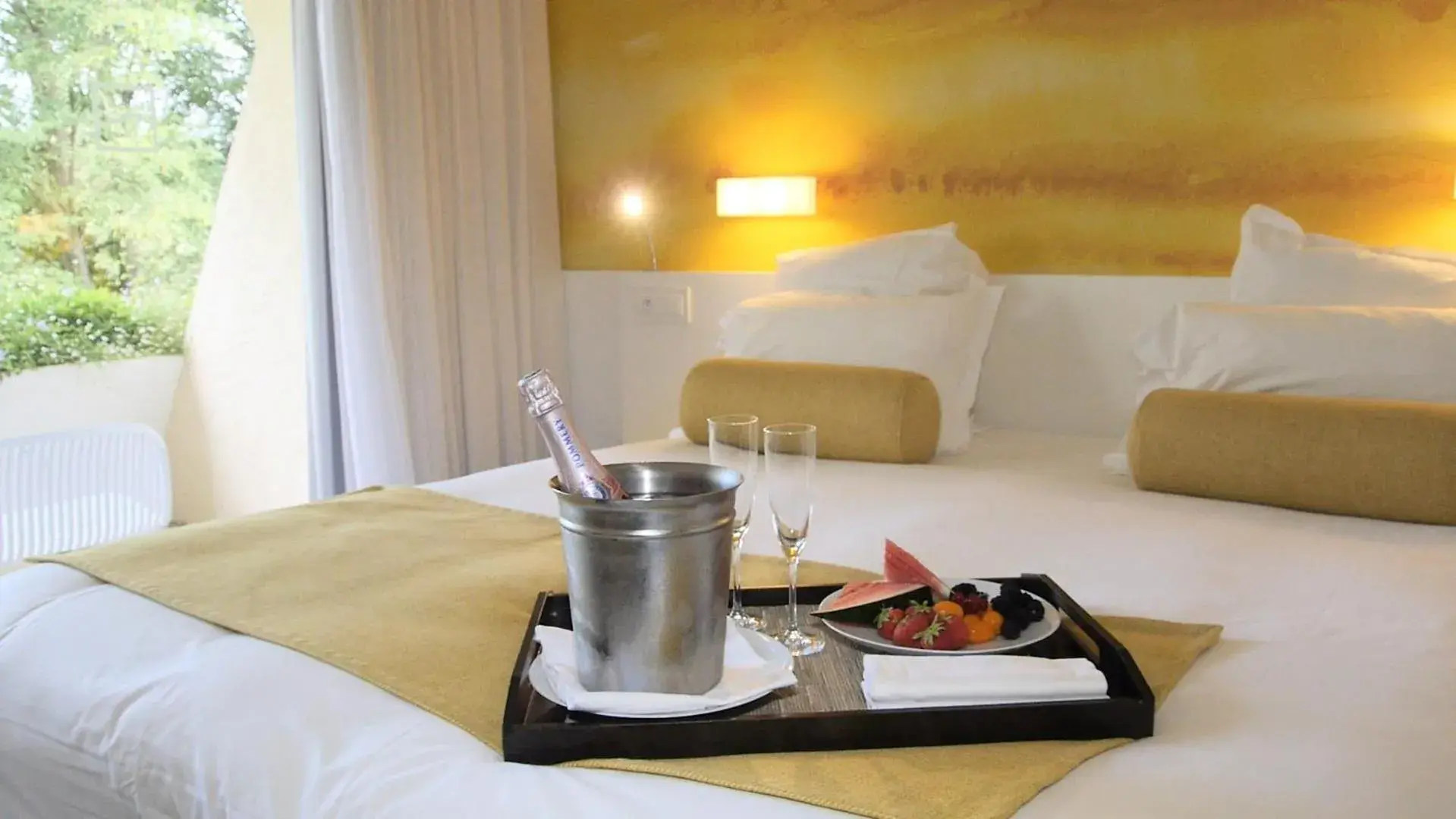 Bedroom, Bed in Hotel Restaurant La Vague de Saint Paul & Spa