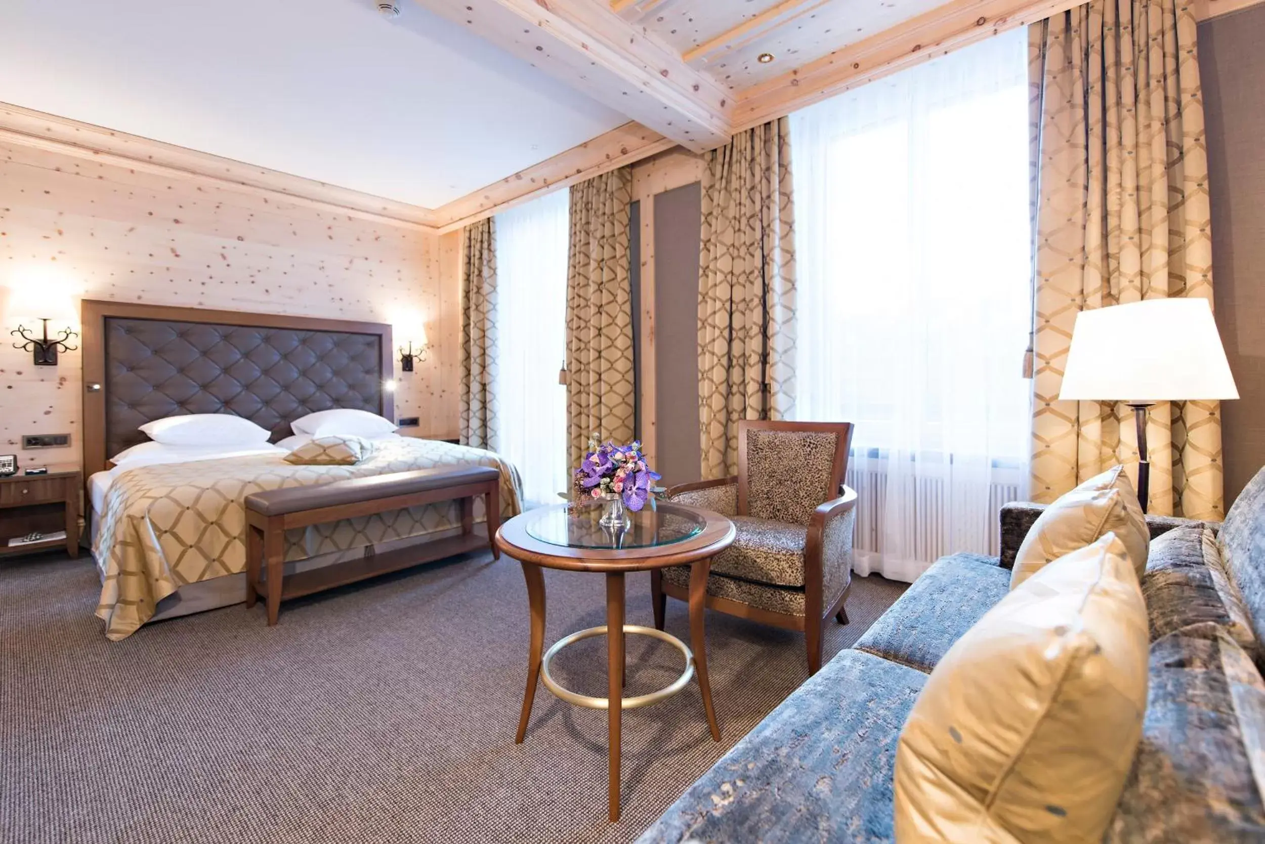 Bed in Kulm Hotel St. Moritz