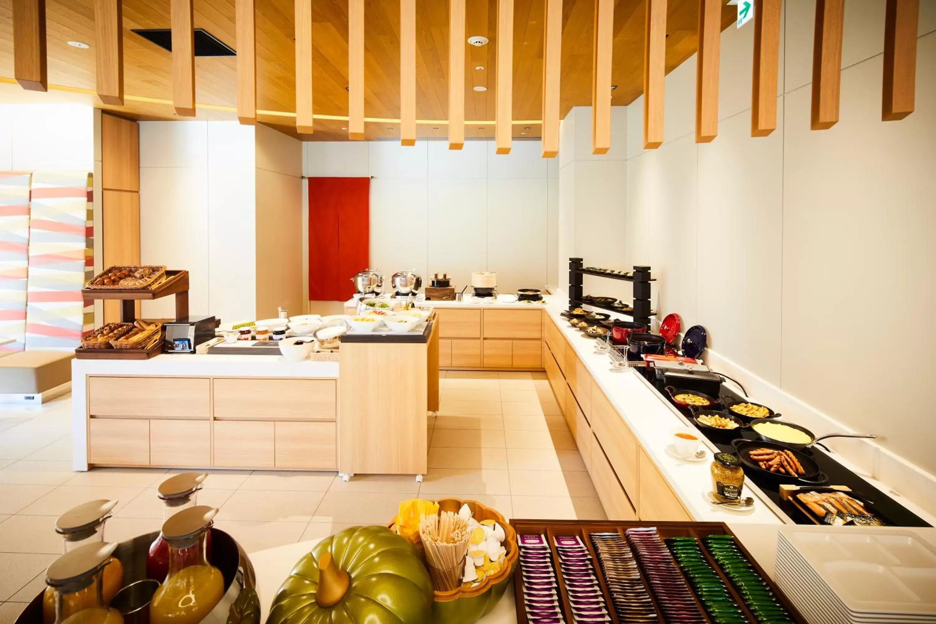 Buffet breakfast, Restaurant/Places to Eat in Hotel Intergate Kanazawa