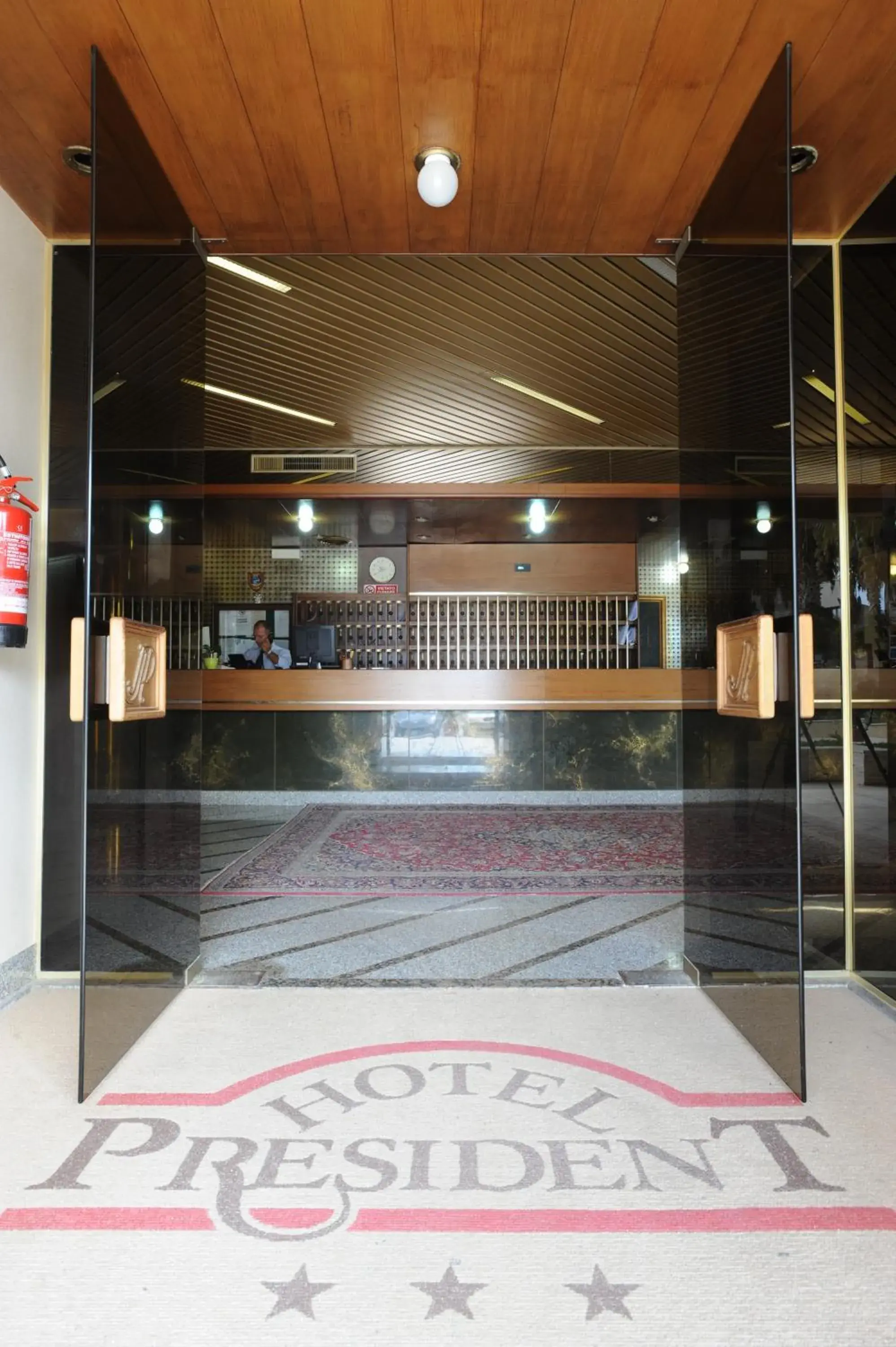 Facade/entrance, Lobby/Reception in Hotel President