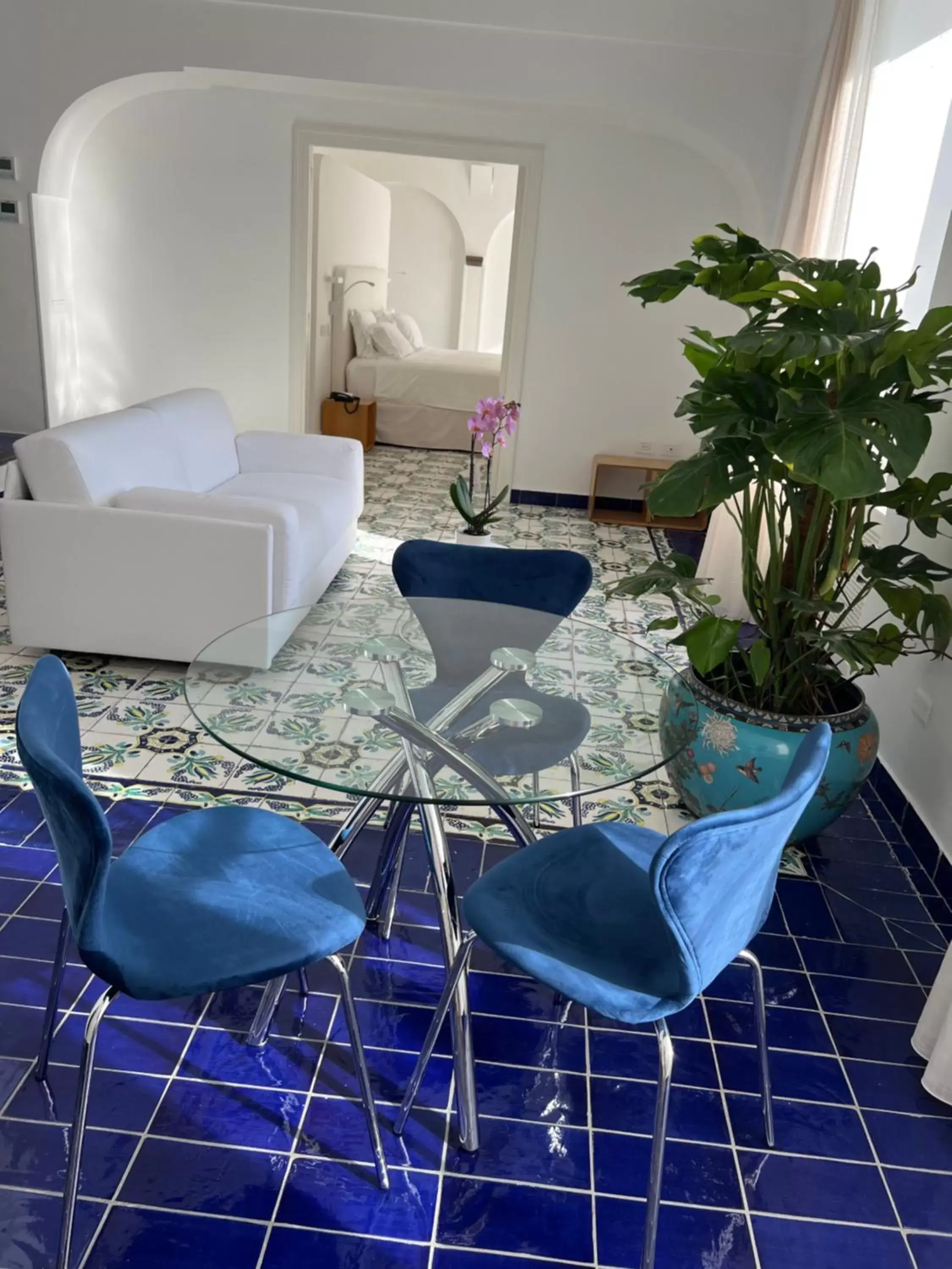 Living room, Seating Area in Hotel Marina Riviera