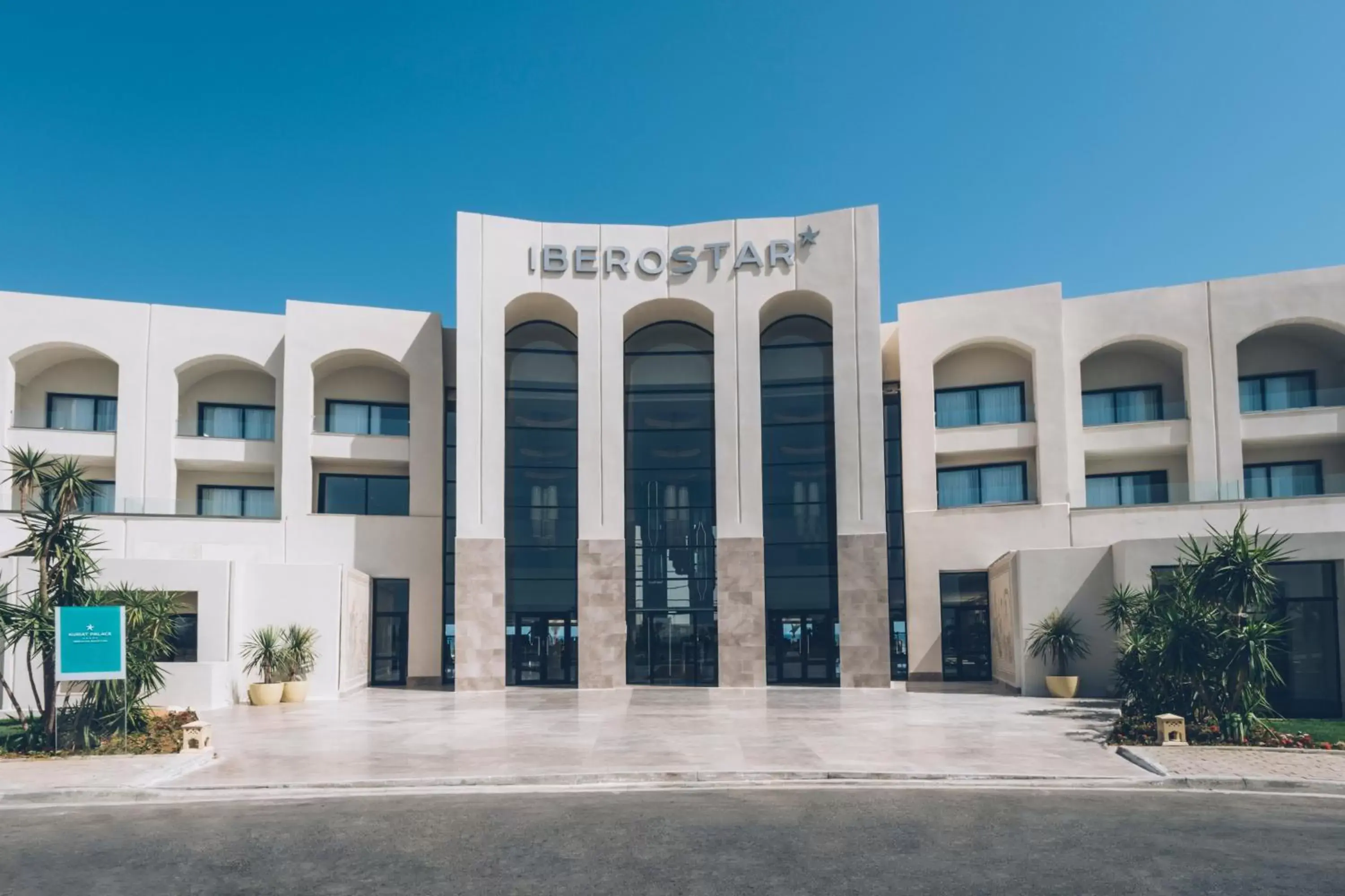 Facade/entrance in Iberostar Selection Kuriat Palace Facade/entrance in Iberostar Selection Kuriat Palace