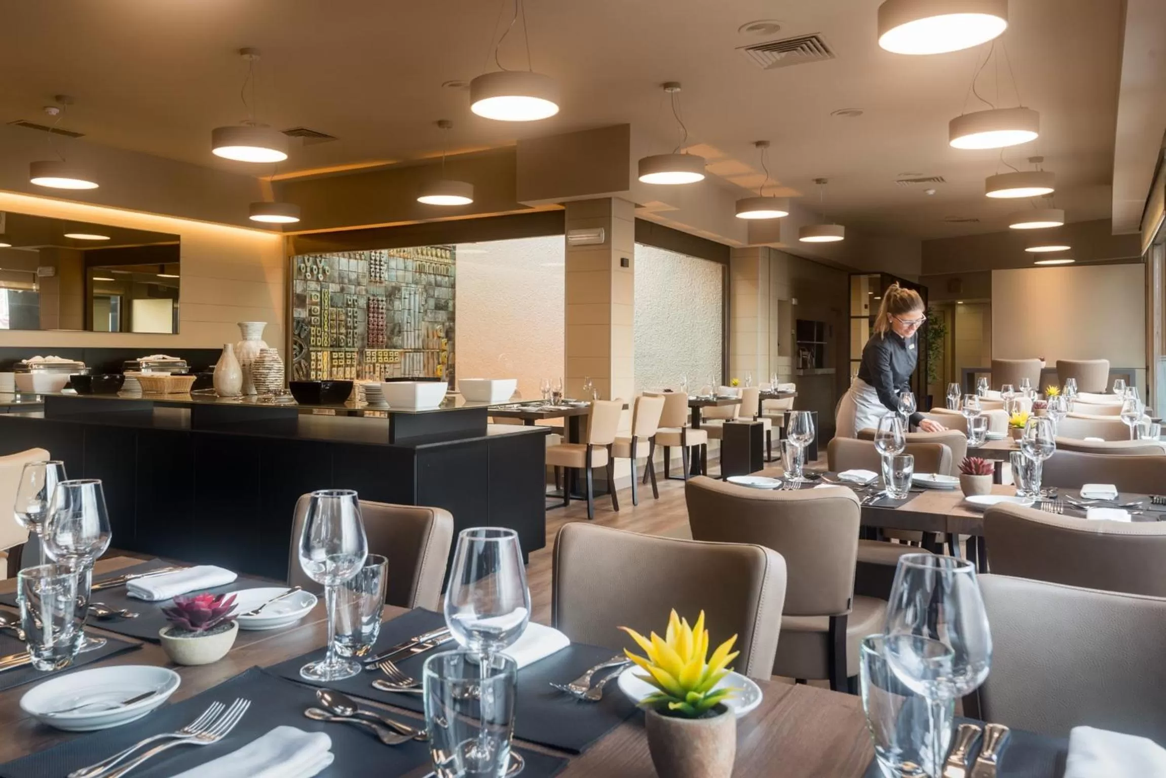 Food and drinks in Hotel Dom Henrique - Downtown