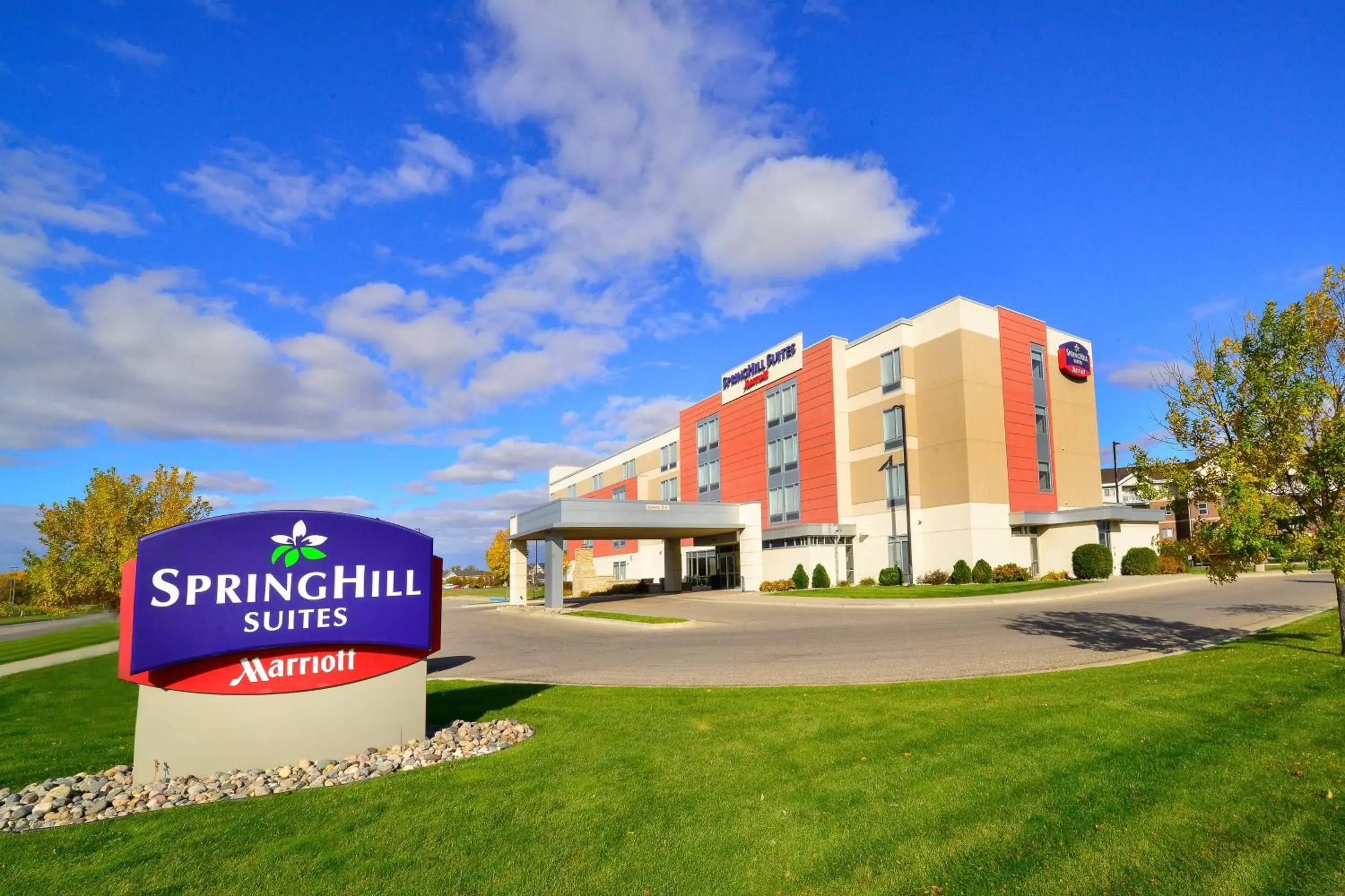 Property Building in SpringHill Suites Grand Forks