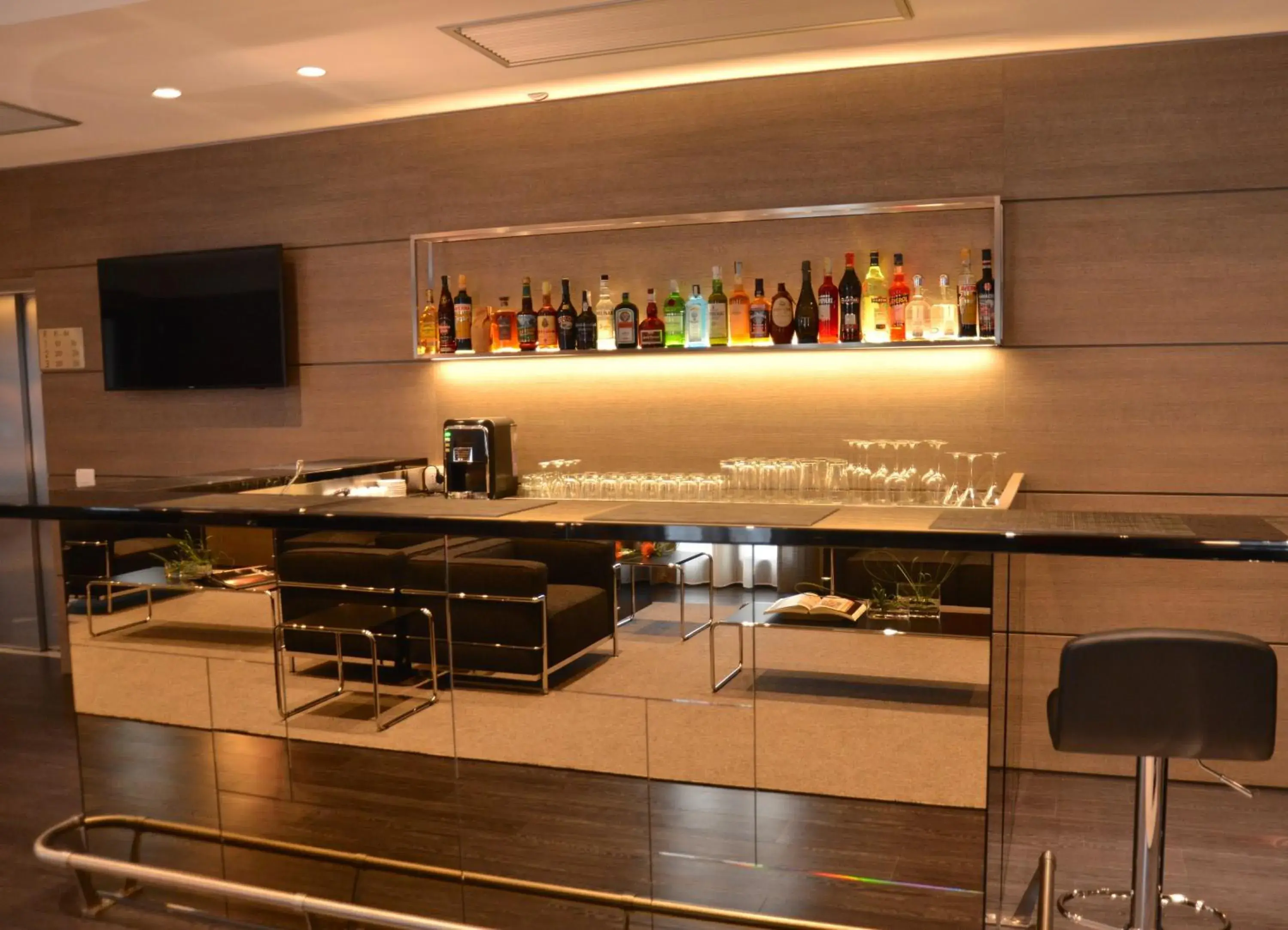 Restaurant/places to eat, Lounge/Bar in Hotel Forum