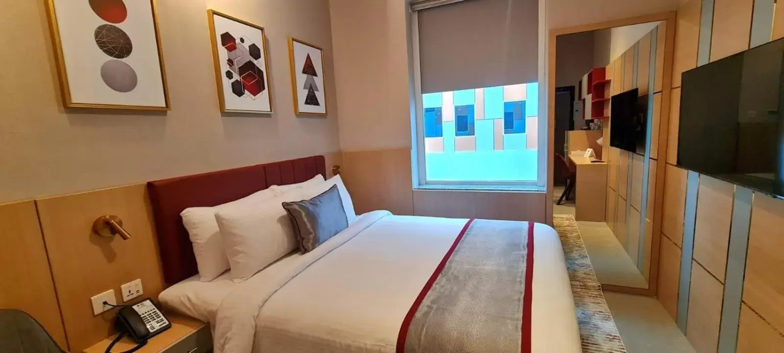 Bed in Best Western Plus Dubai Academic City