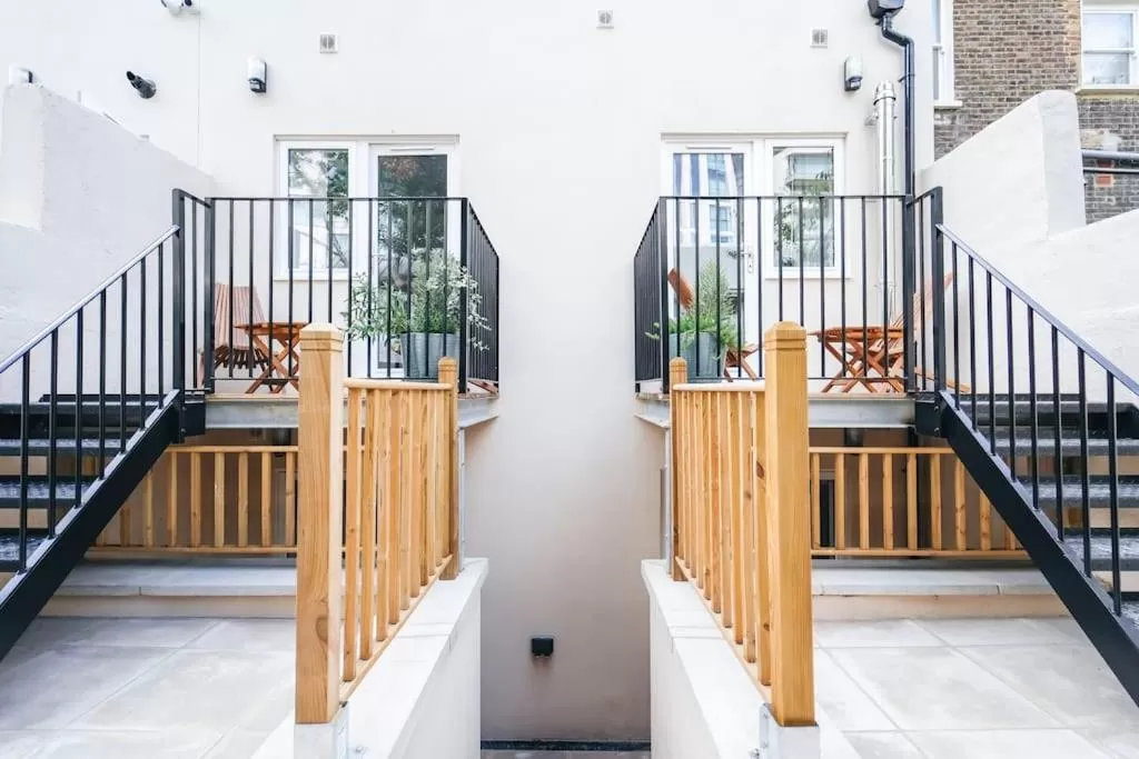 Balcony/Terrace in The Avonmore Olympia