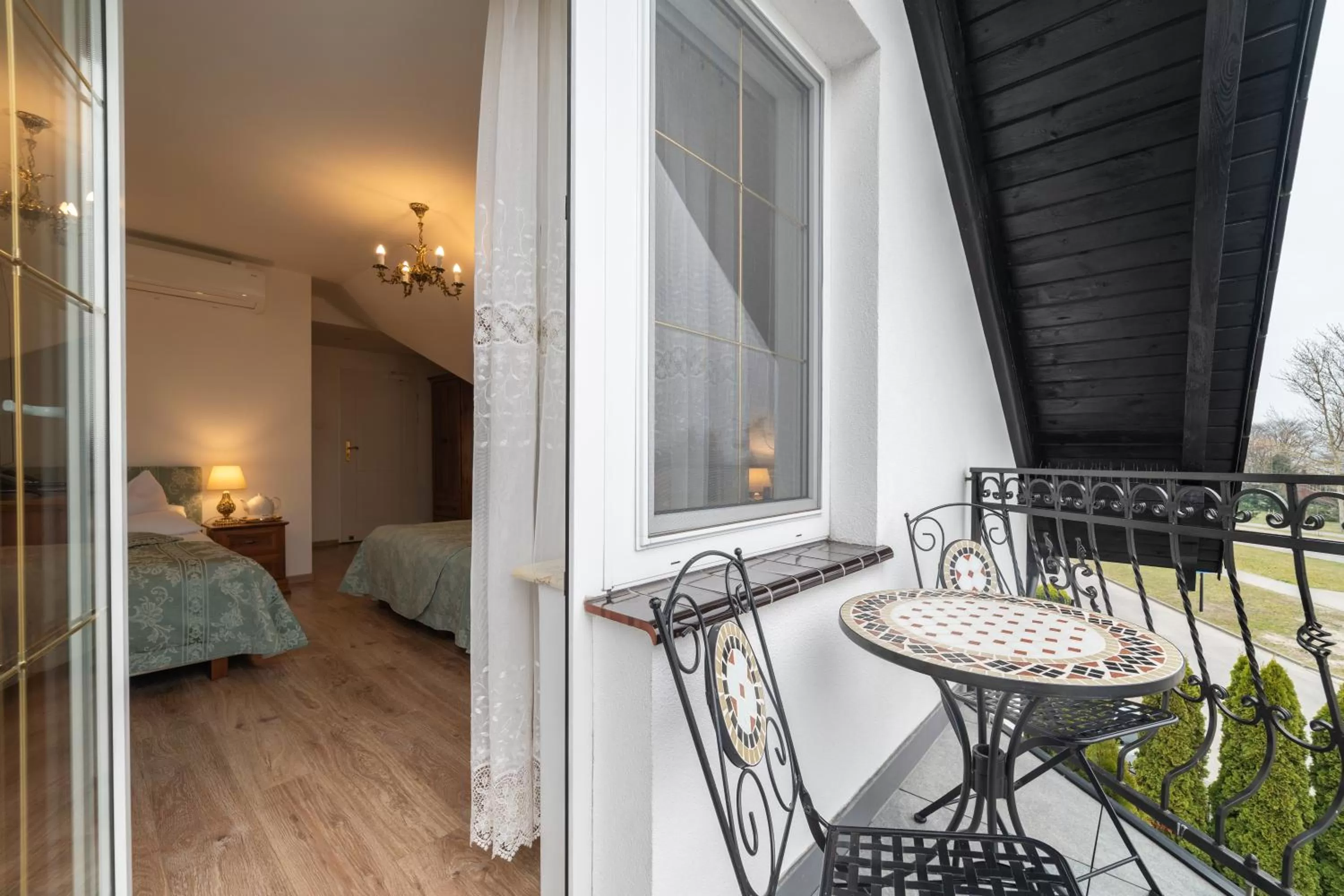 Balcony/Terrace, Bed in Pensjonat & Restauracja Admirał