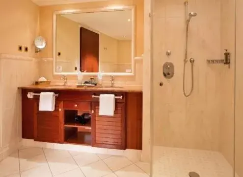 Bathroom in Hotel Gran BelVeder