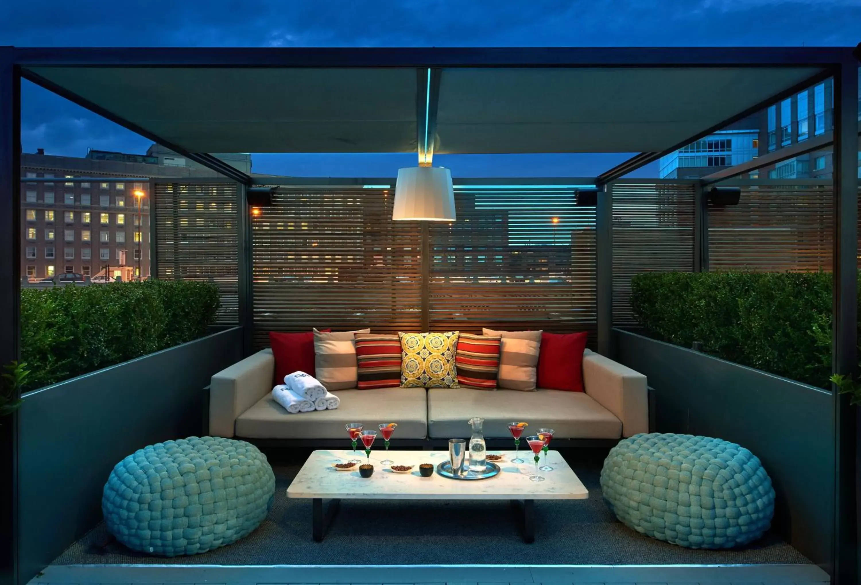 Property building in Revere Hotel Boston Common Property building in Revere Hotel Boston Common