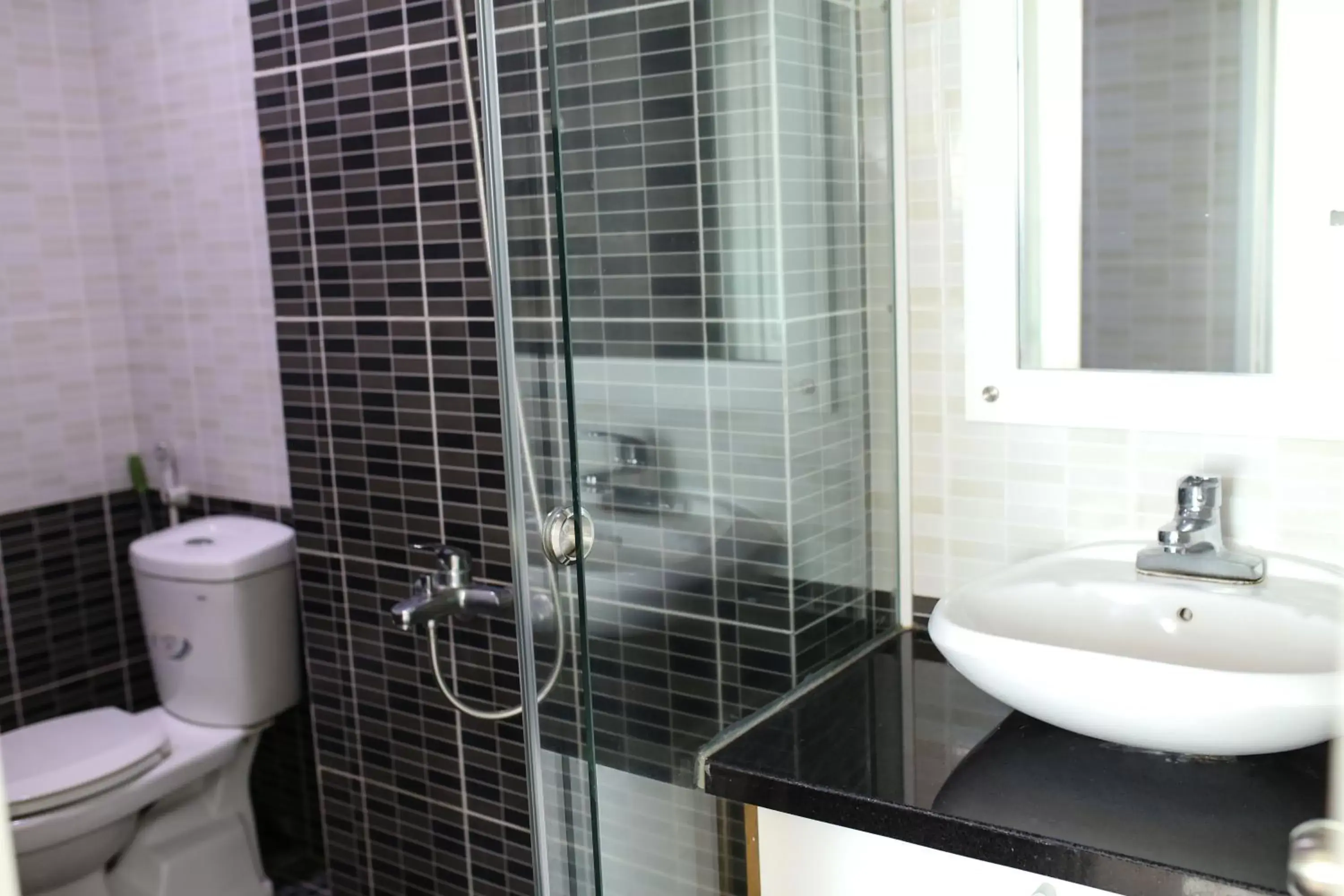 Shower, Bathroom in Gold Ocean Apartment