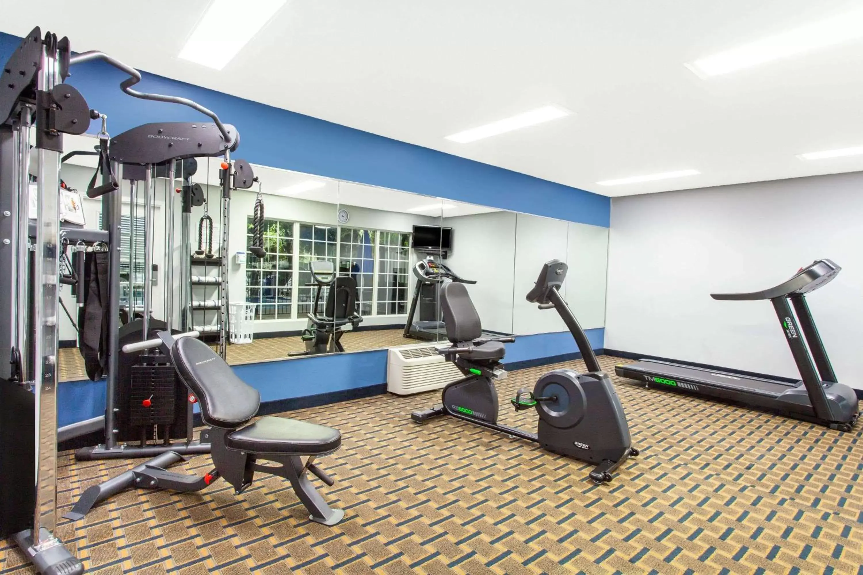 Fitness centre/facilities, Fitness Center/Facilities in Baymont by Wyndham Jacksonville/Butler Blvd