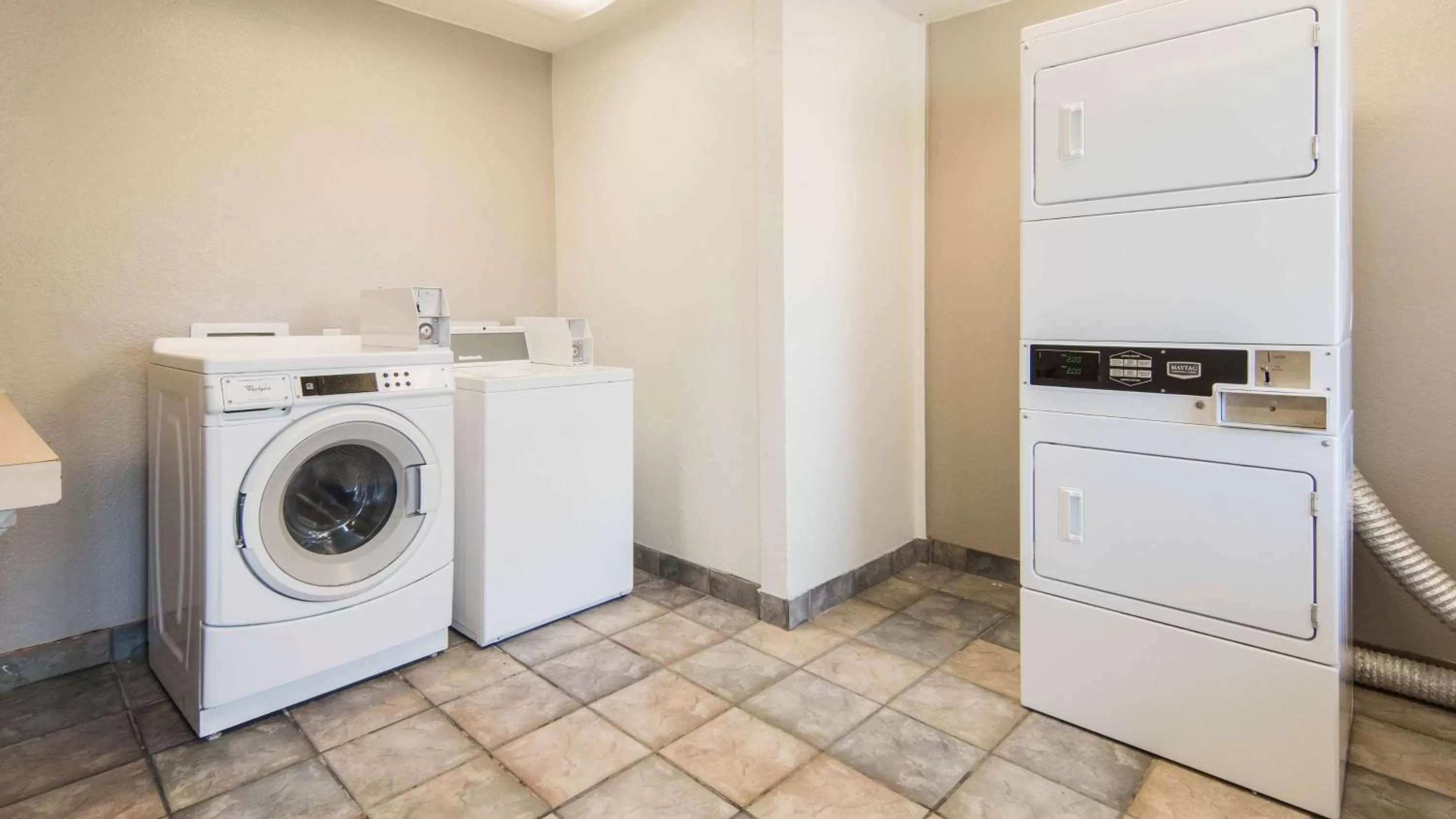 laundry in Motel 6-Addison, TX - Dallas