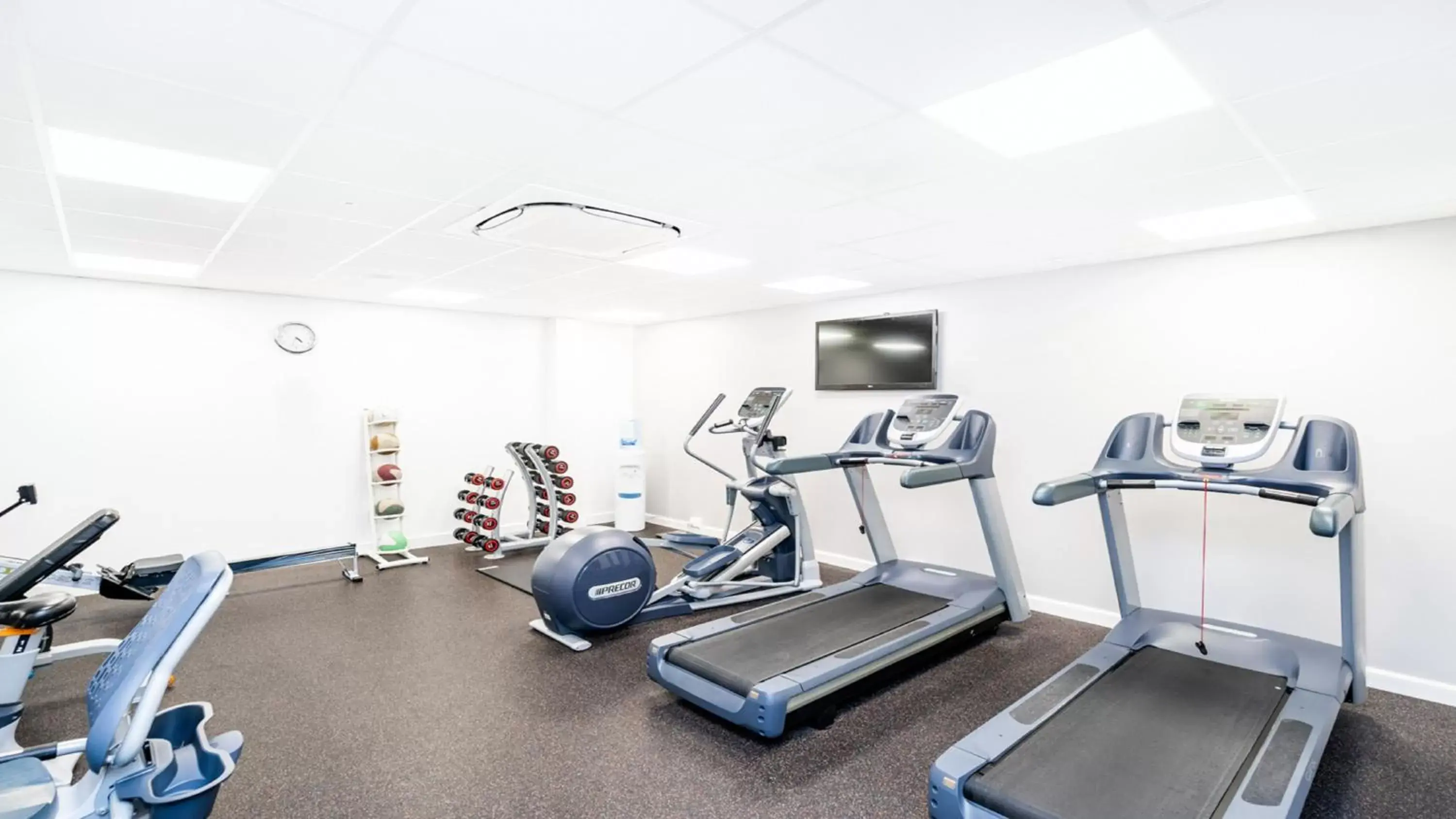 Fitness centre/facilities, Fitness Center/Facilities in Holiday Inn London Luton Airport, an IHG Hotel