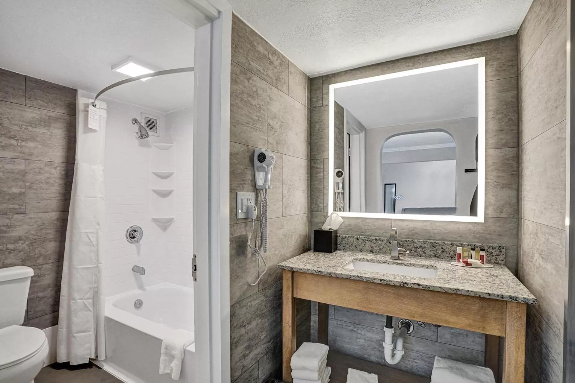 Bathroom in The Harrison Downtown Hollywood