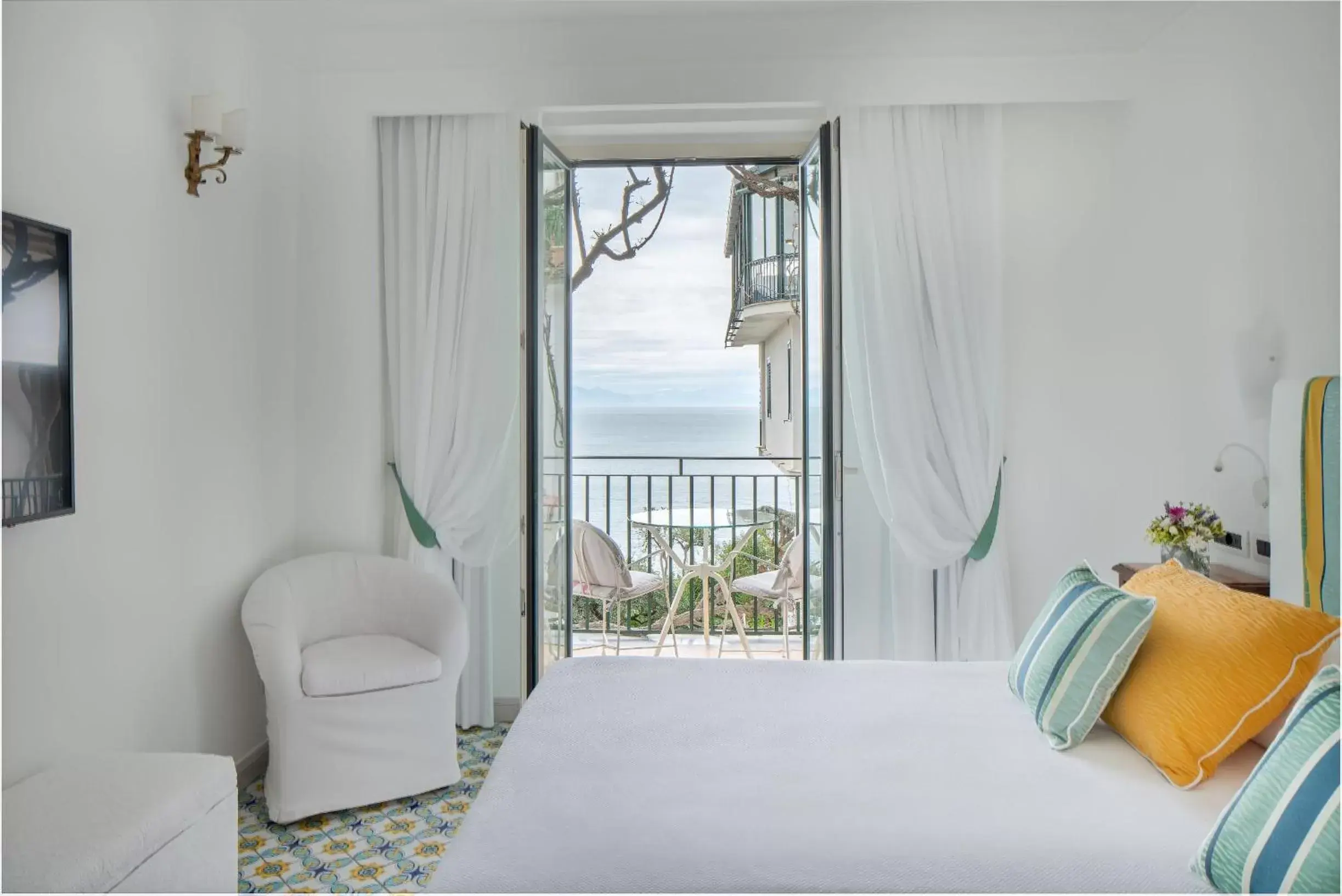 Photo of the whole room, Sea View in Hotel Santa Caterina