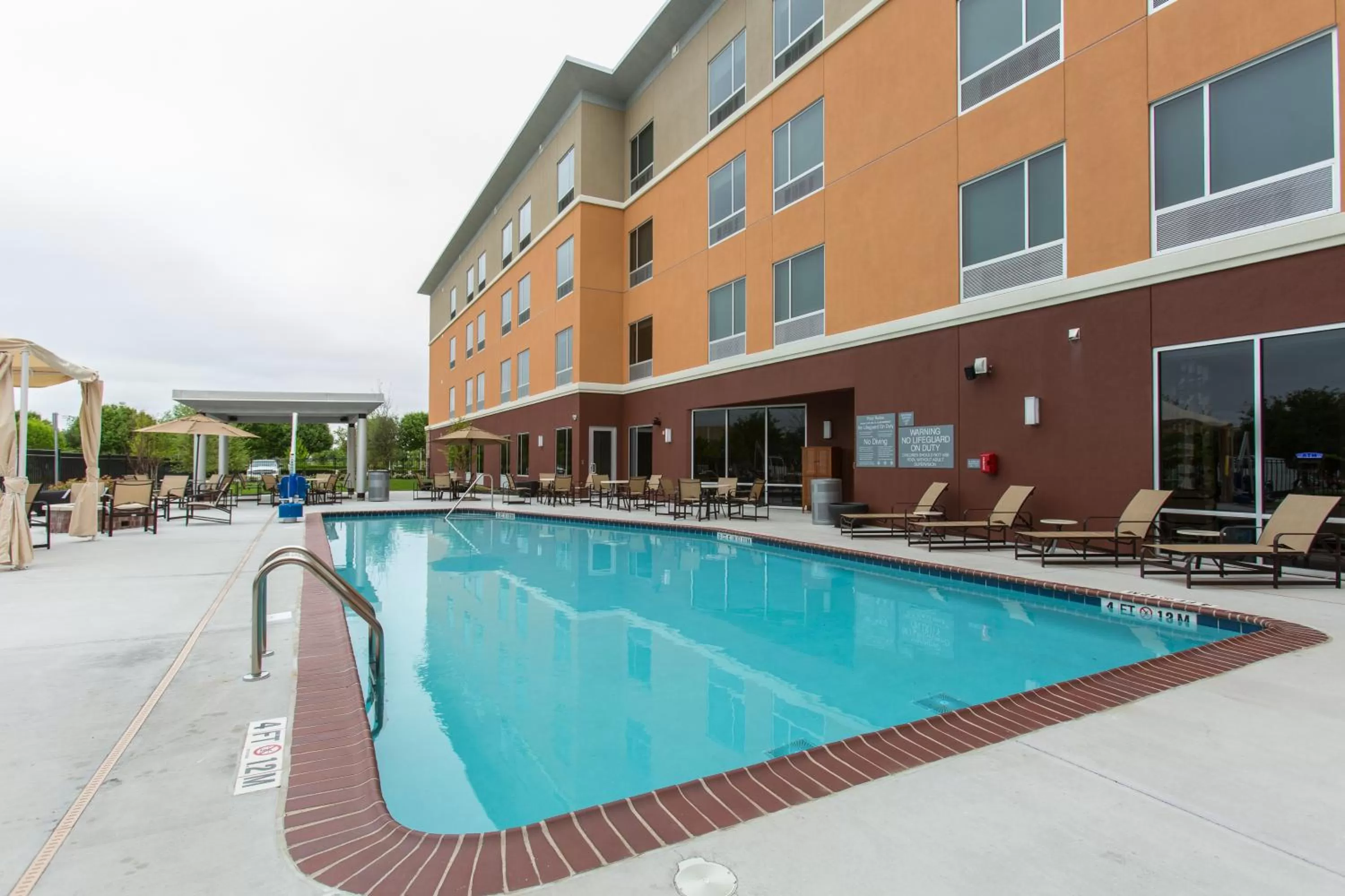 Patio in Cambria Hotel Plano - Frisco