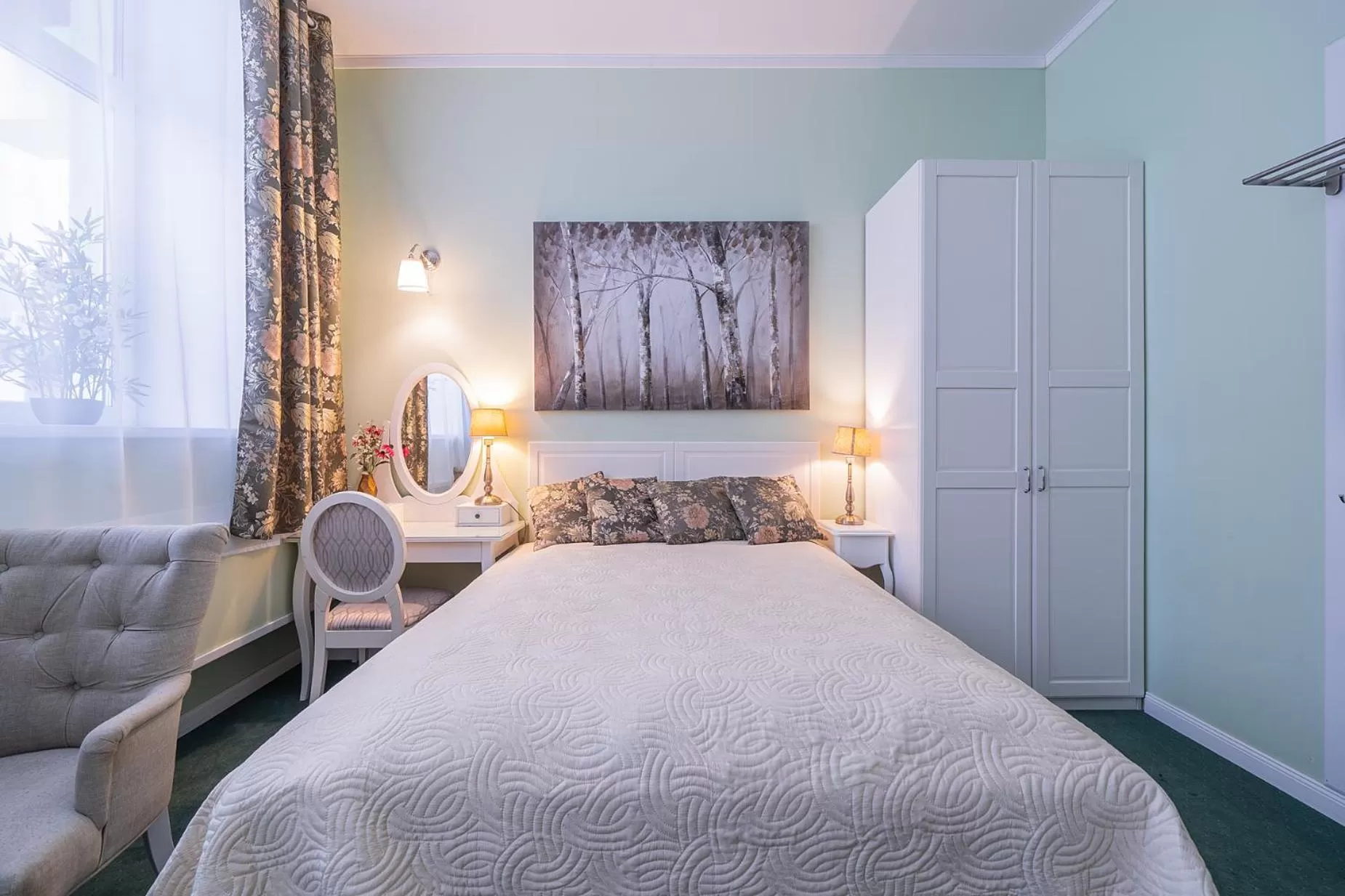 Bed in Station Self Check-in Apartments - Lollo Stay