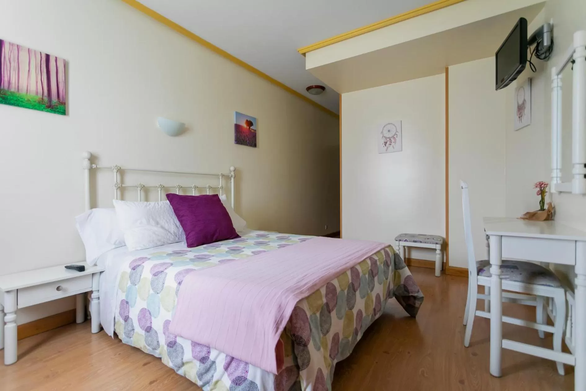 Bed in Hotel América Ferrol