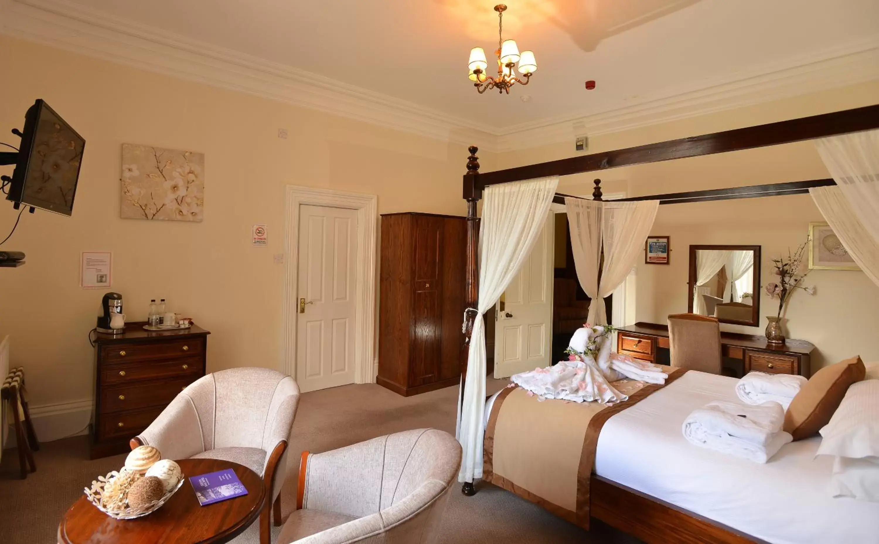 Photo of the whole room, Bed in Steeton Hall Hotel & Restaurant