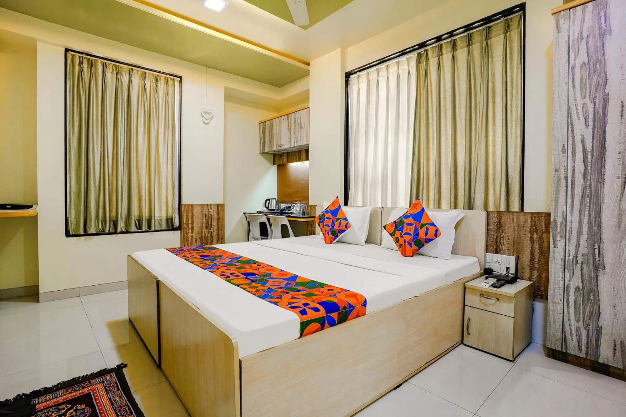 Bed in FabHotel Happy Homely Stay - Airport road