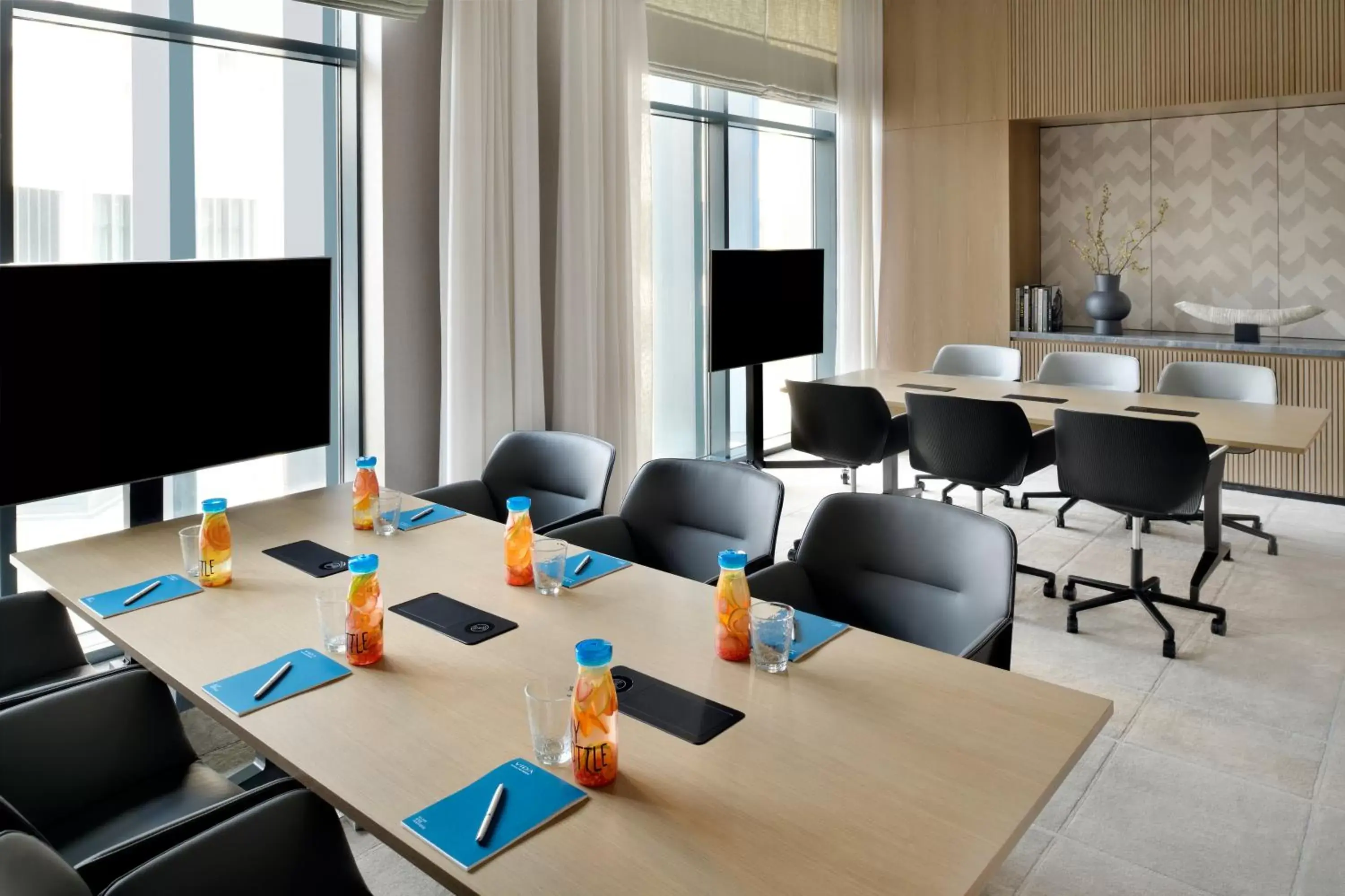 Meeting/conference room, Business Area/Conference Room in Vida Emirates Hills
