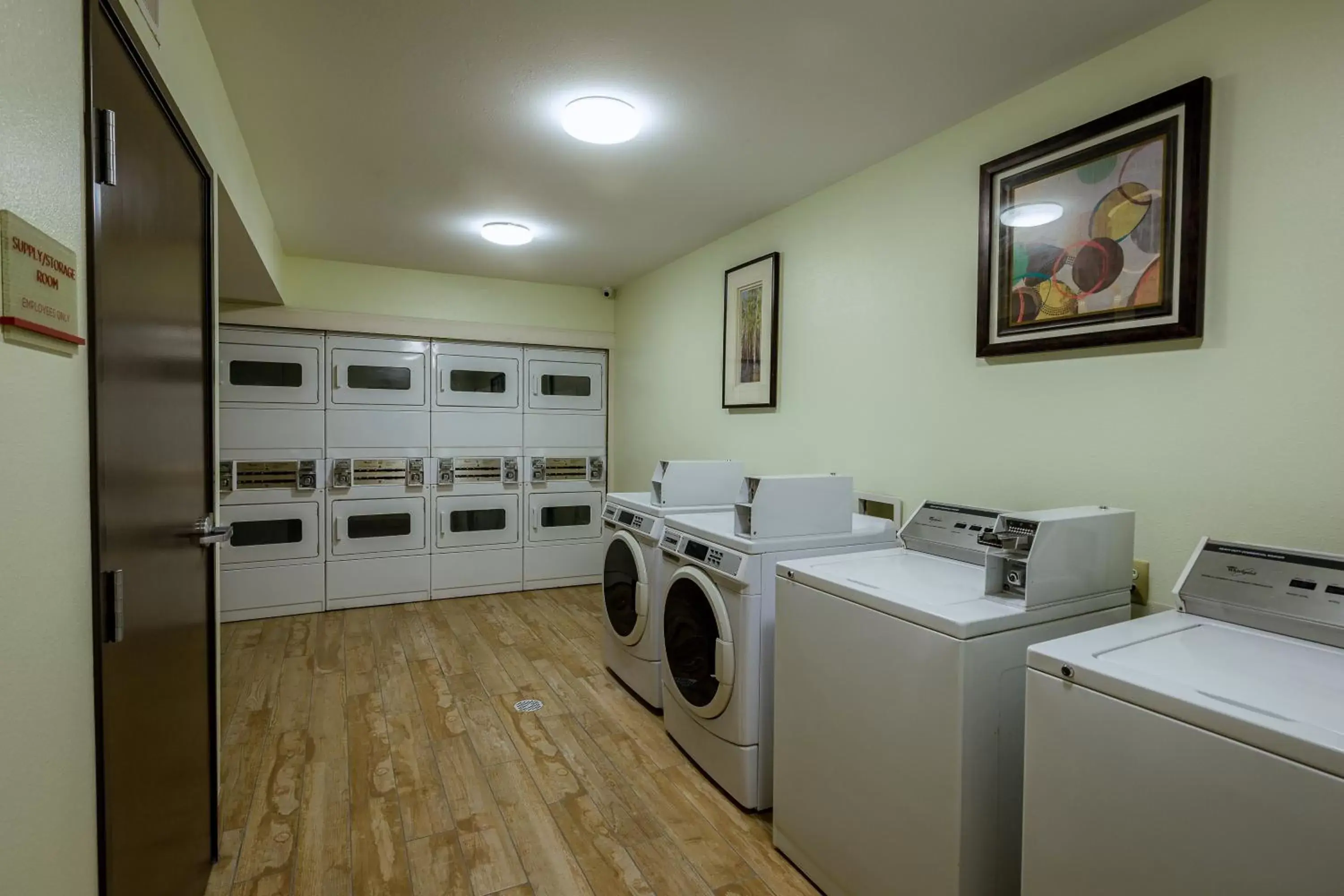 Area and facilities, Kitchen/Kitchenette in Hawthorn Suites by Wyndham St. Robert/Ft. Leonard Wood