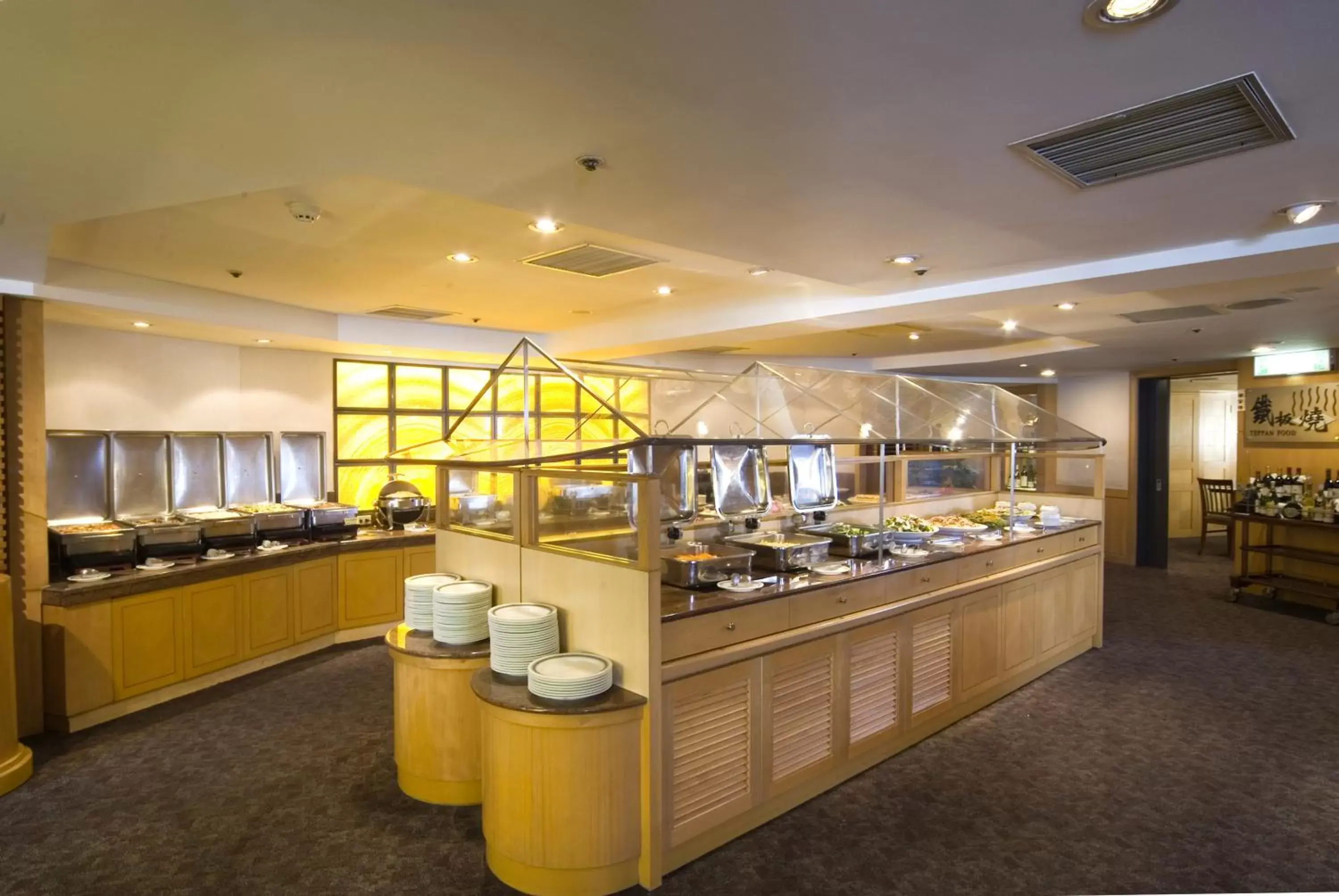 Buffet breakfast, Restaurant/Places to Eat in Brother Hotel