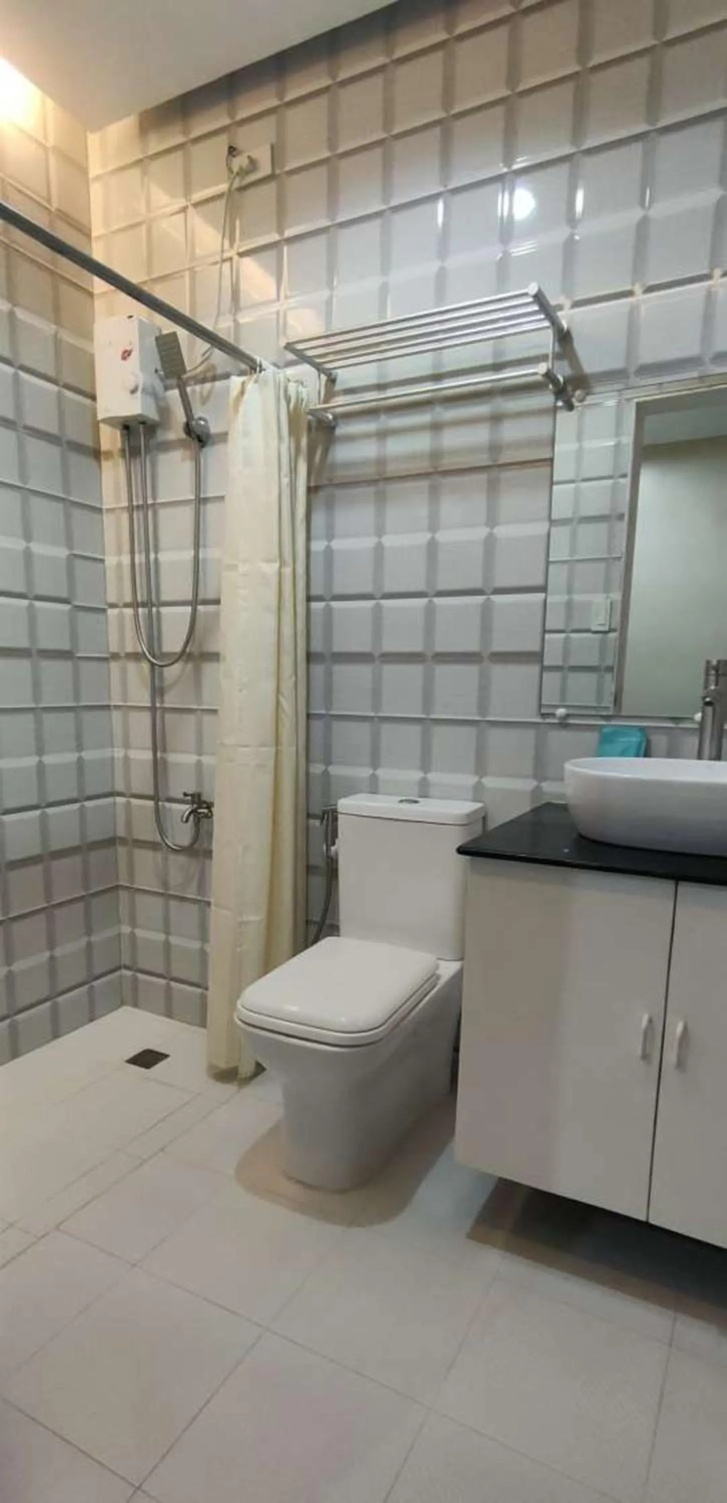 Shower in Sea Horizon Resort