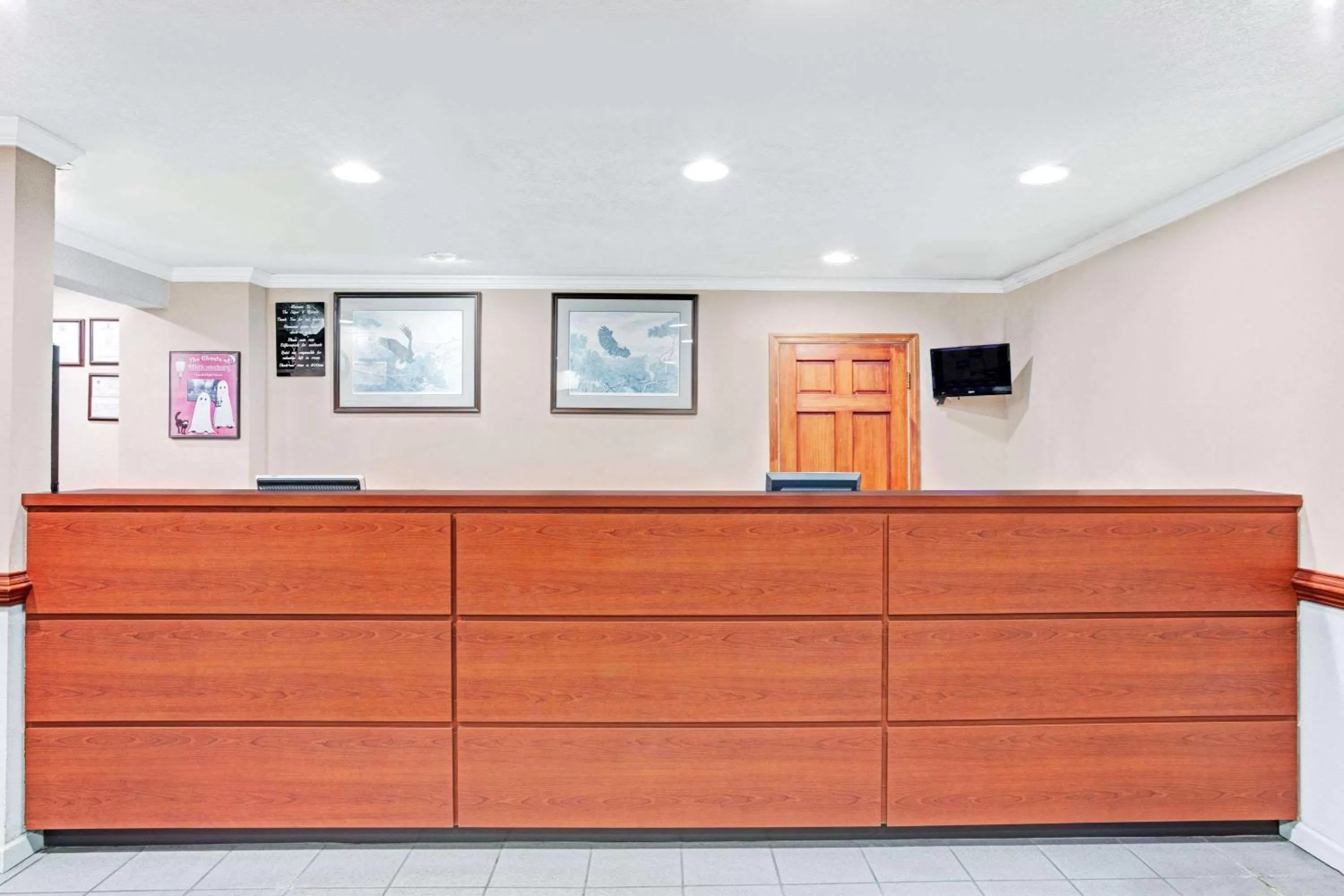 Lobby or reception in Super 8 by Wyndham Williamsburg/Historic Area