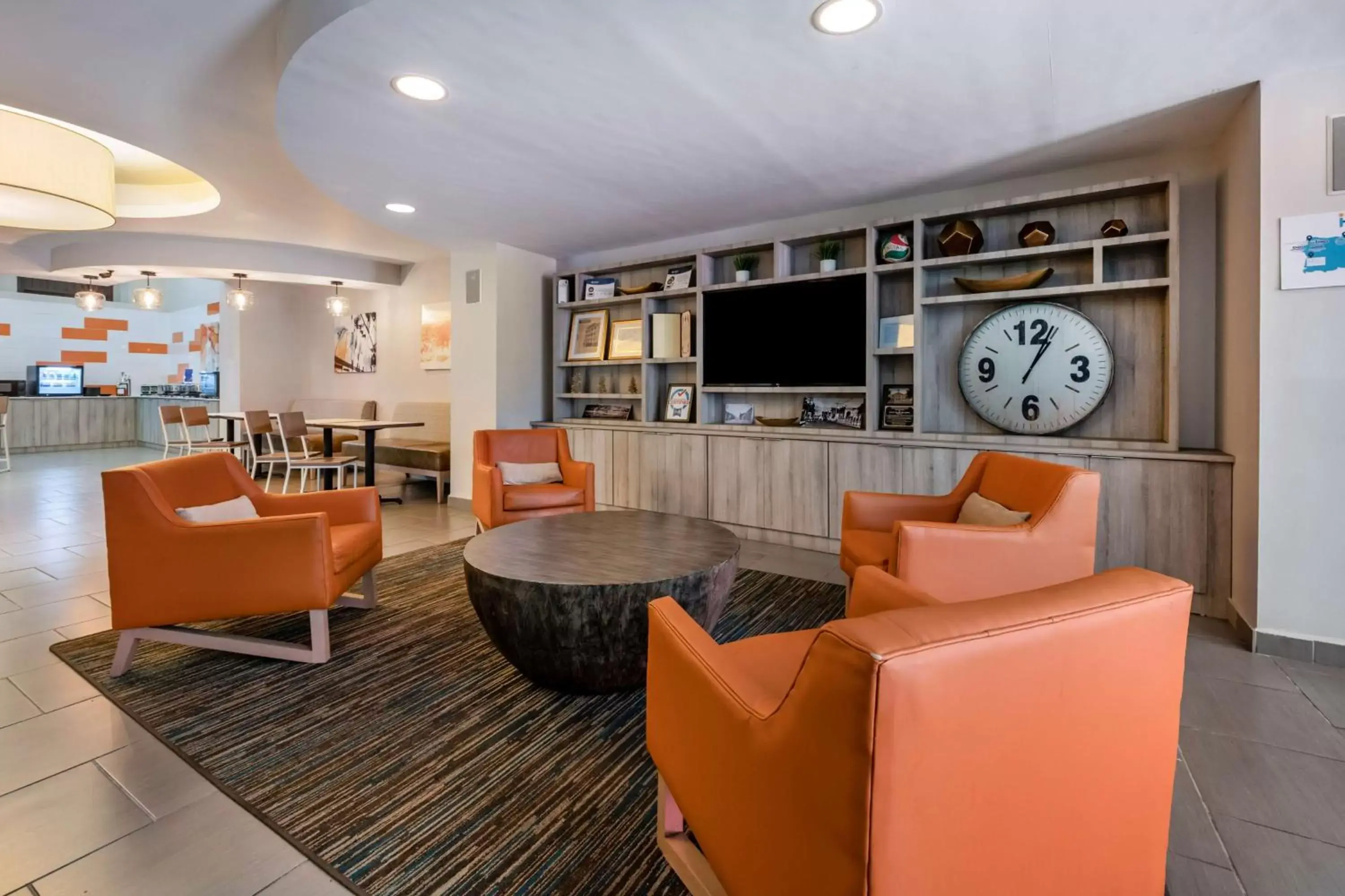 Lobby or reception, Lounge/Bar in Mayaguez Plaza Hotel; SureStay Collection by Best Western