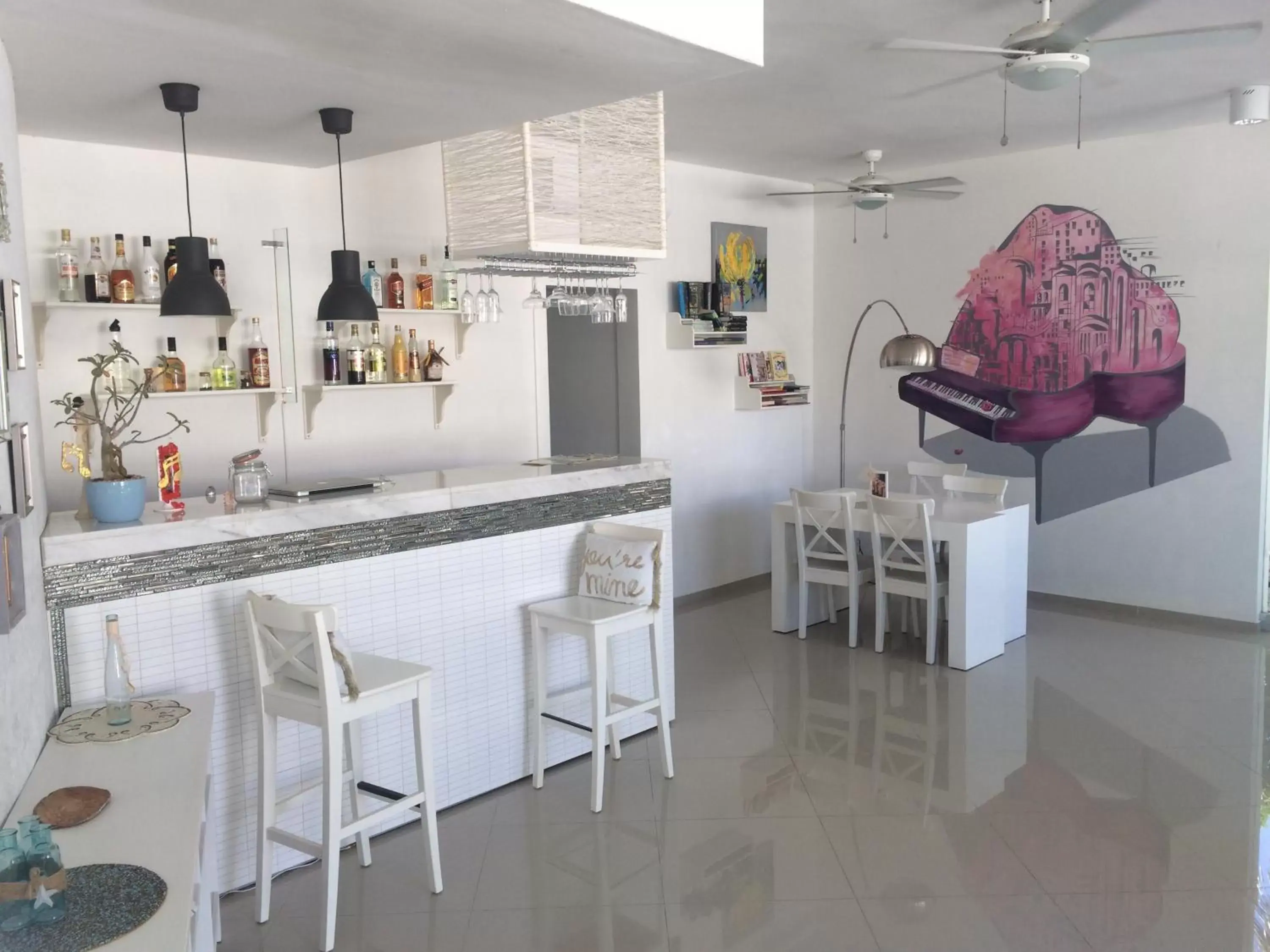 Lounge or bar in Art Villa Dominicana Lounge or bar in Art Villa Dominicana