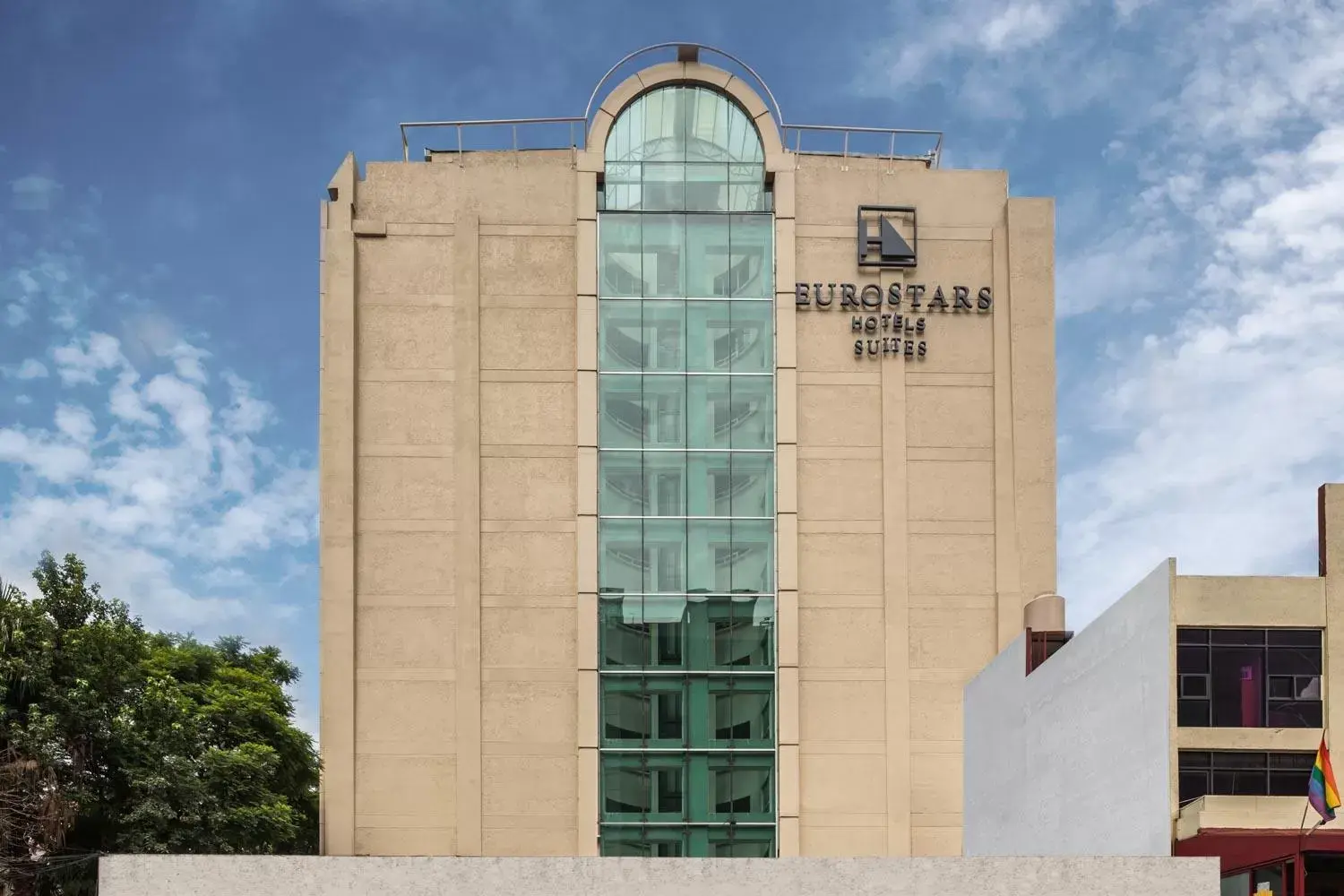 Facade/entrance, Property Building in Eurostars Zona Rosa Suites