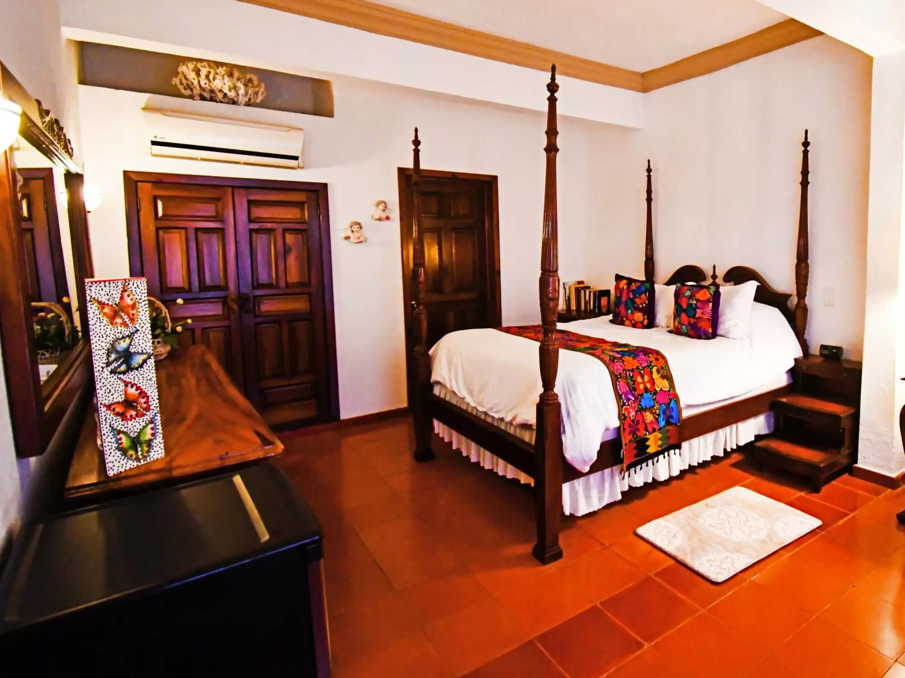 Bedroom in Collection O Casa Bella Hotel Boutique, Cabo San Lucas