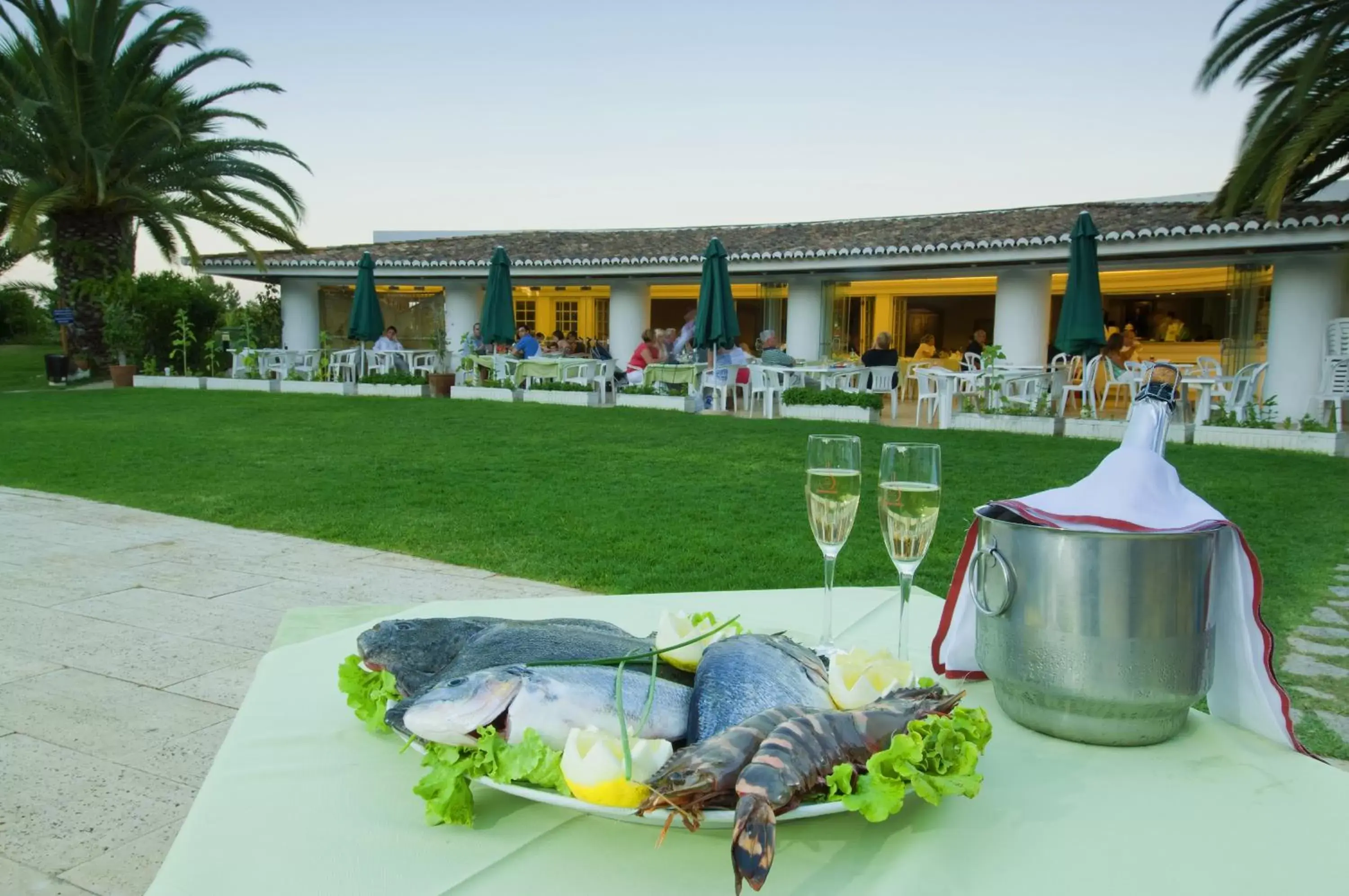 Restaurant/places to eat, Property Building in Balaia Golf Village