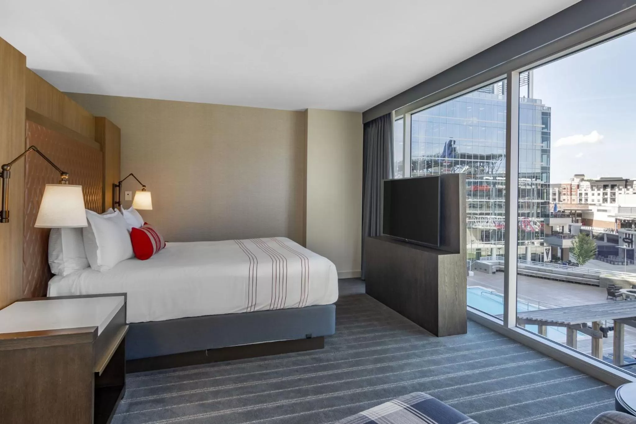 Photo of the whole room, Bed in Omni Hotel at the Battery Atlanta