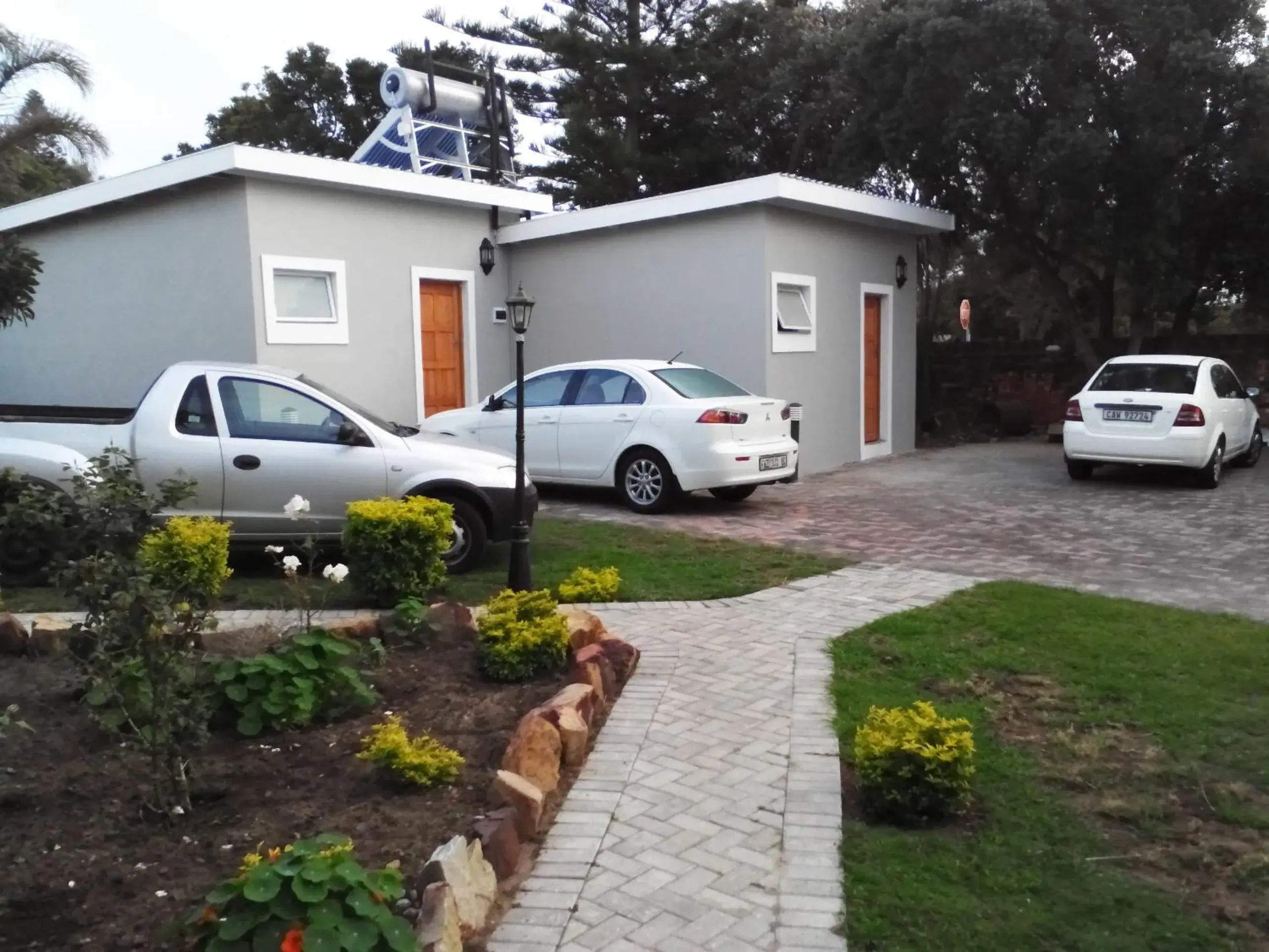 Facade/entrance, Property Building in Port Elizabeth Guest House